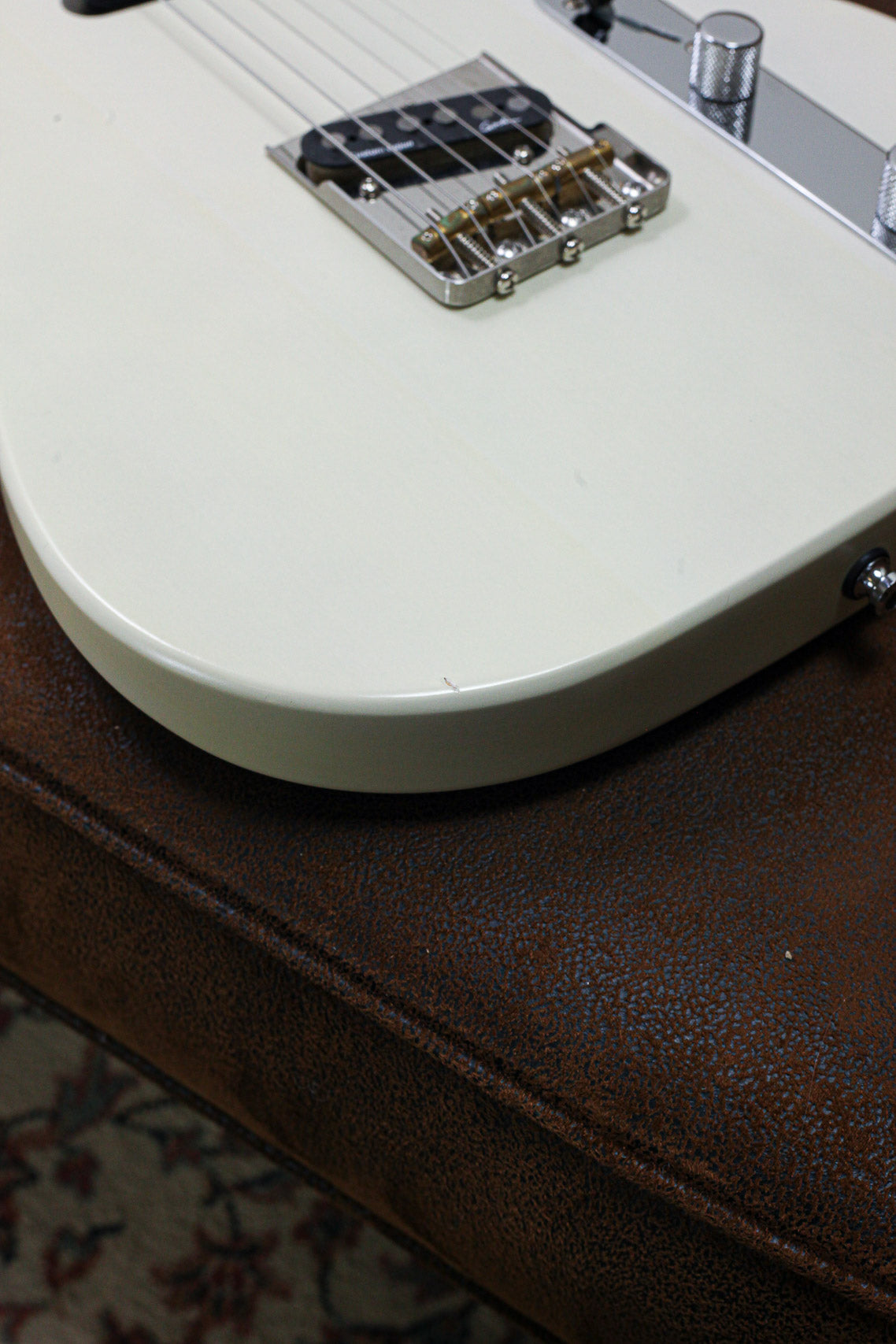 Godin Stadium Hardtail Rosewood | Trans White