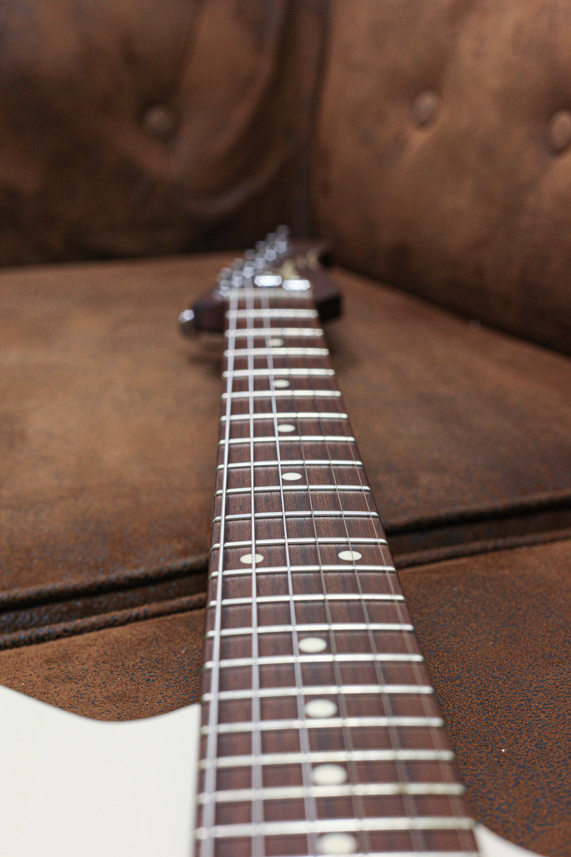 Godin Stadium Hardtail Rosewood | Trans White