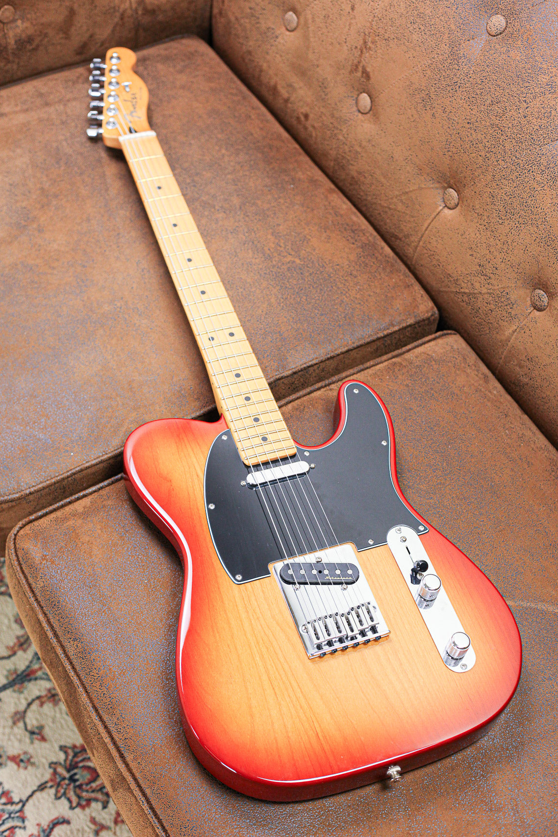 Fender Player Plus Telecaster MN | Sienna Sunburst