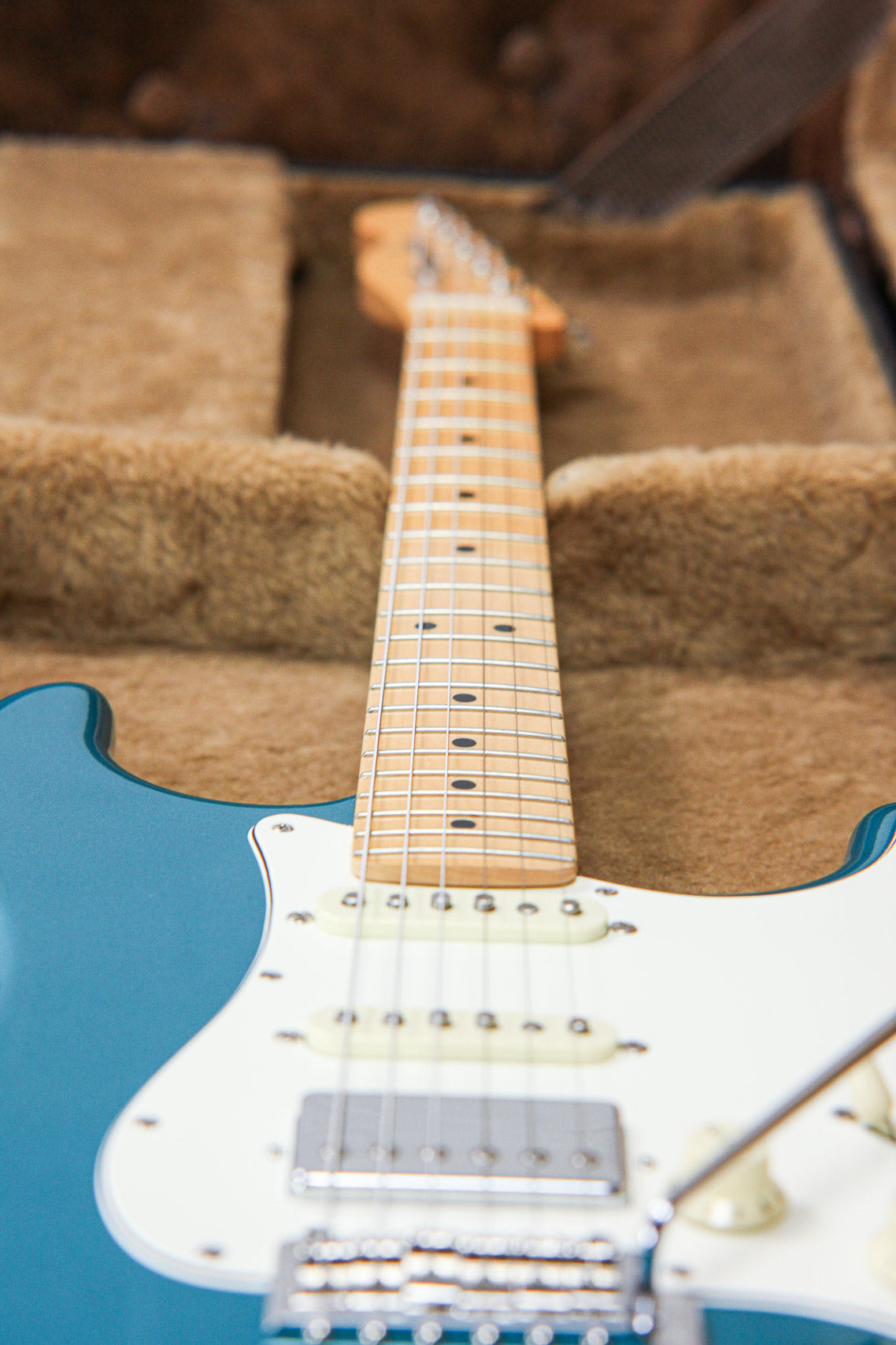 Fender LE MIJ Hybrid II Stratocaster | Ocean Turquoise