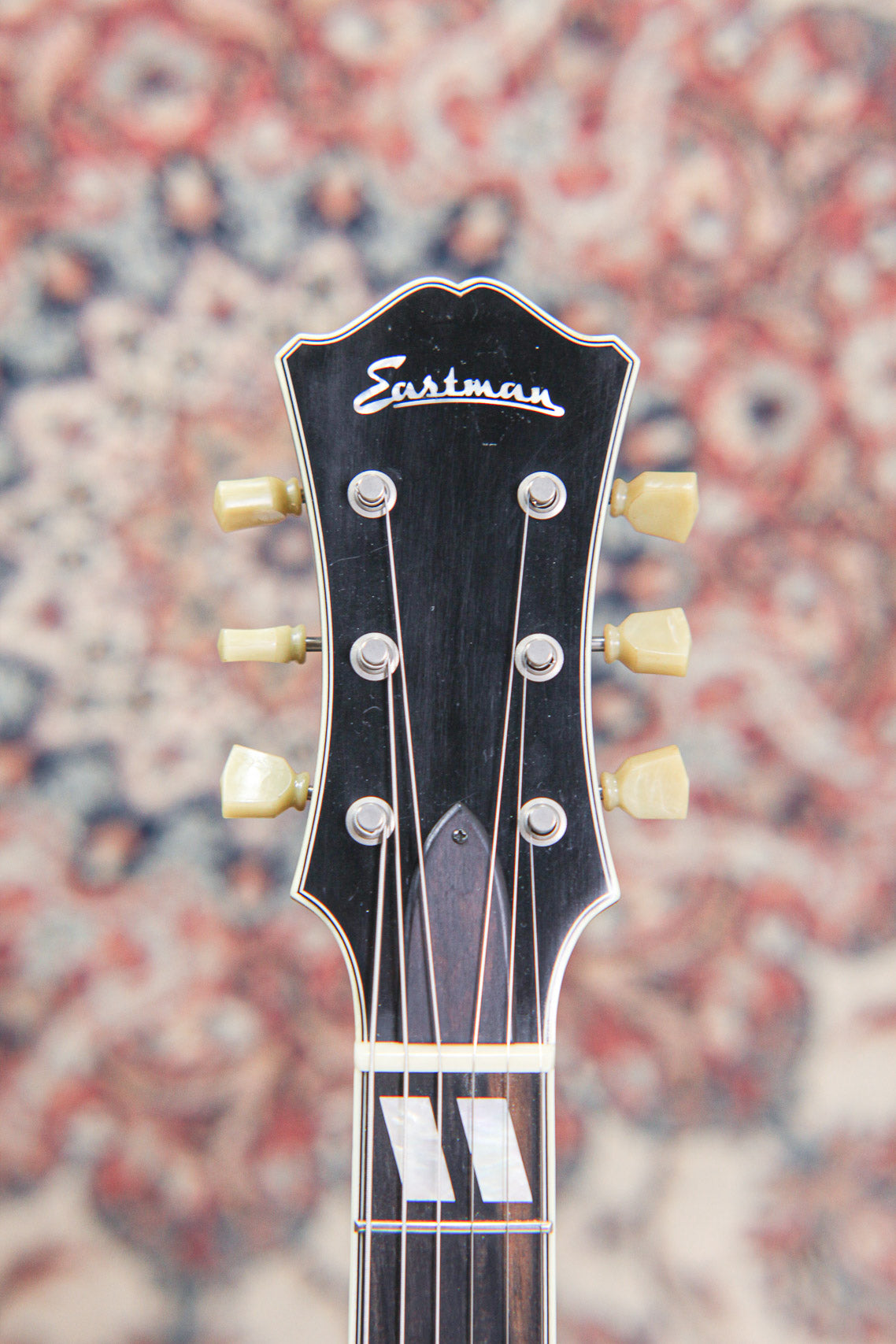 Eastman T59/v 2024 | Antique Varnish Sunburst