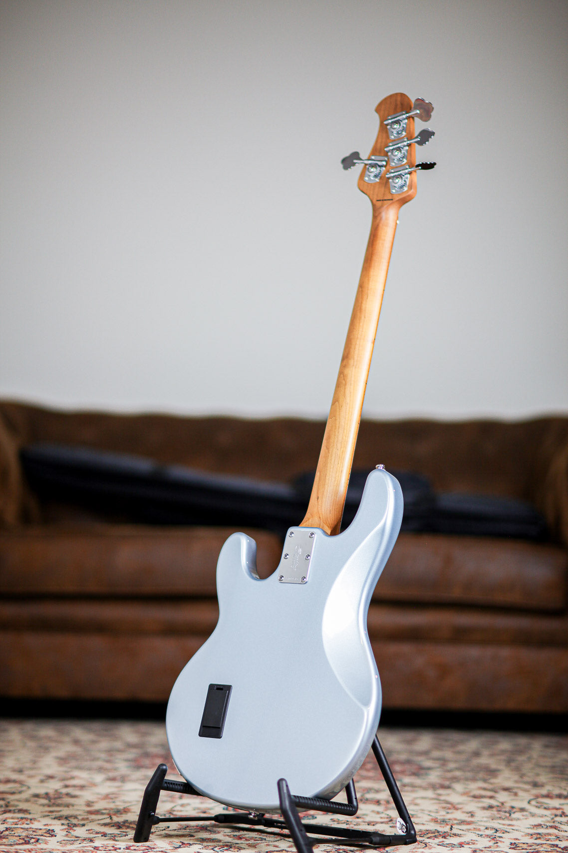 Sterling Stingray RAY34 | Firemist Silver