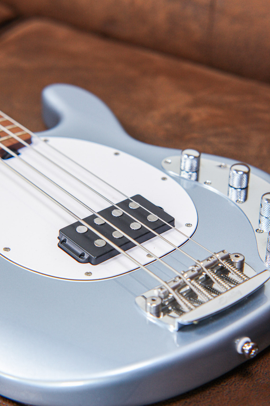 Sterling Stingray RAY34 | Firemist Silver