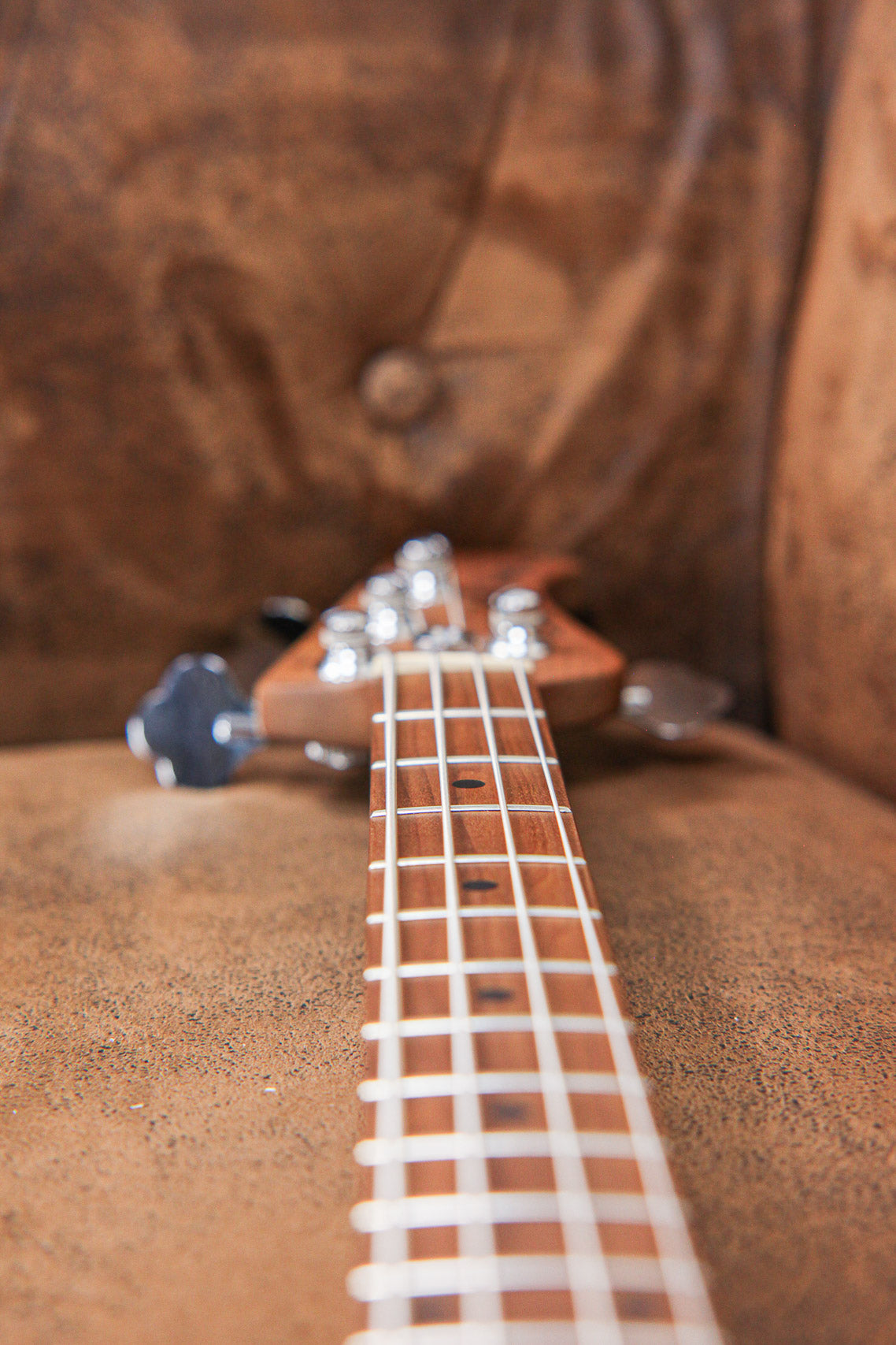 Sterling Stingray RAY34 | Firemist Silver