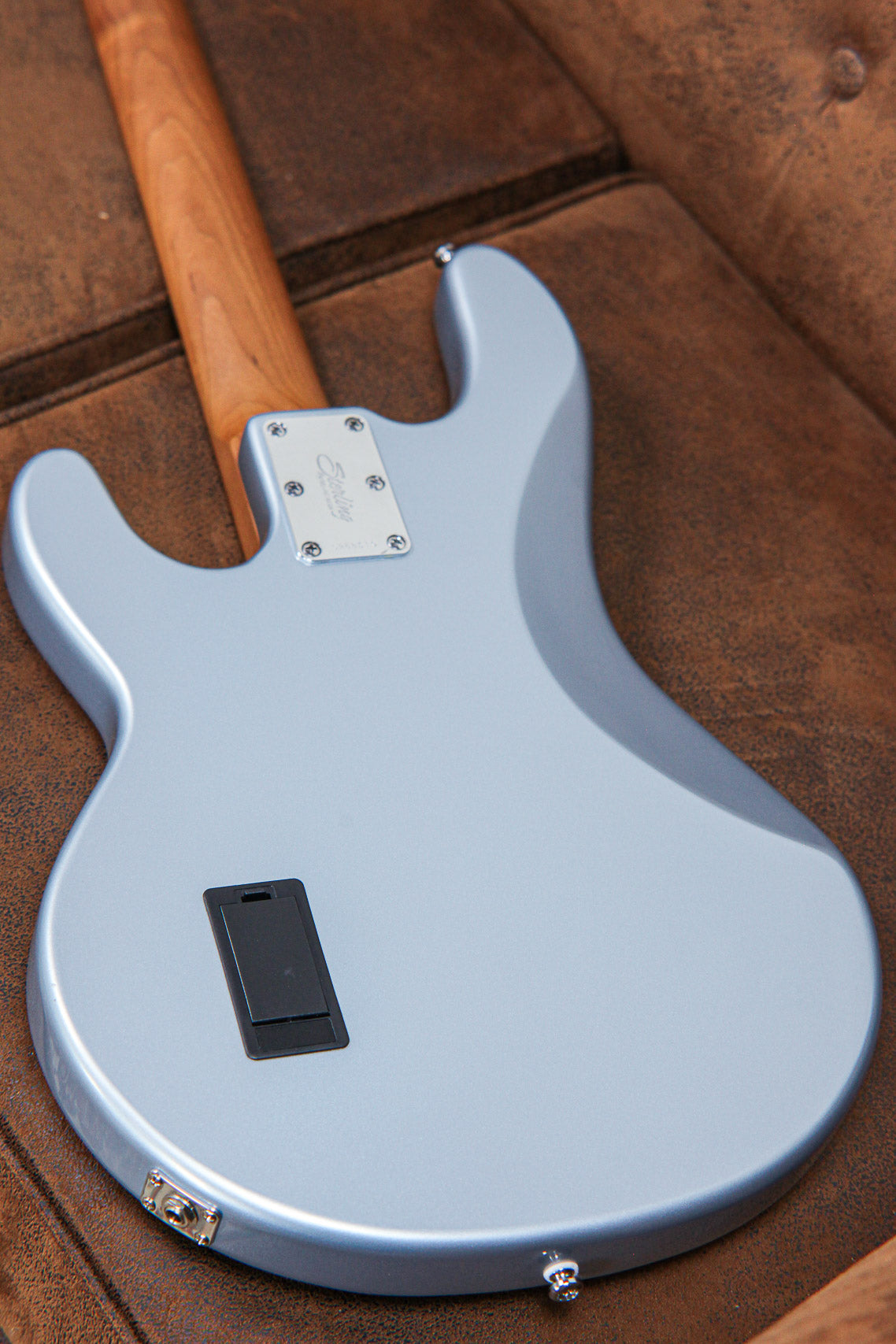 Sterling Stingray RAY34 | Firemist Silver