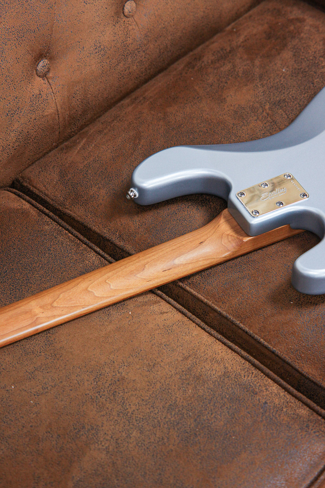 Sterling Stingray RAY34 | Firemist Silver