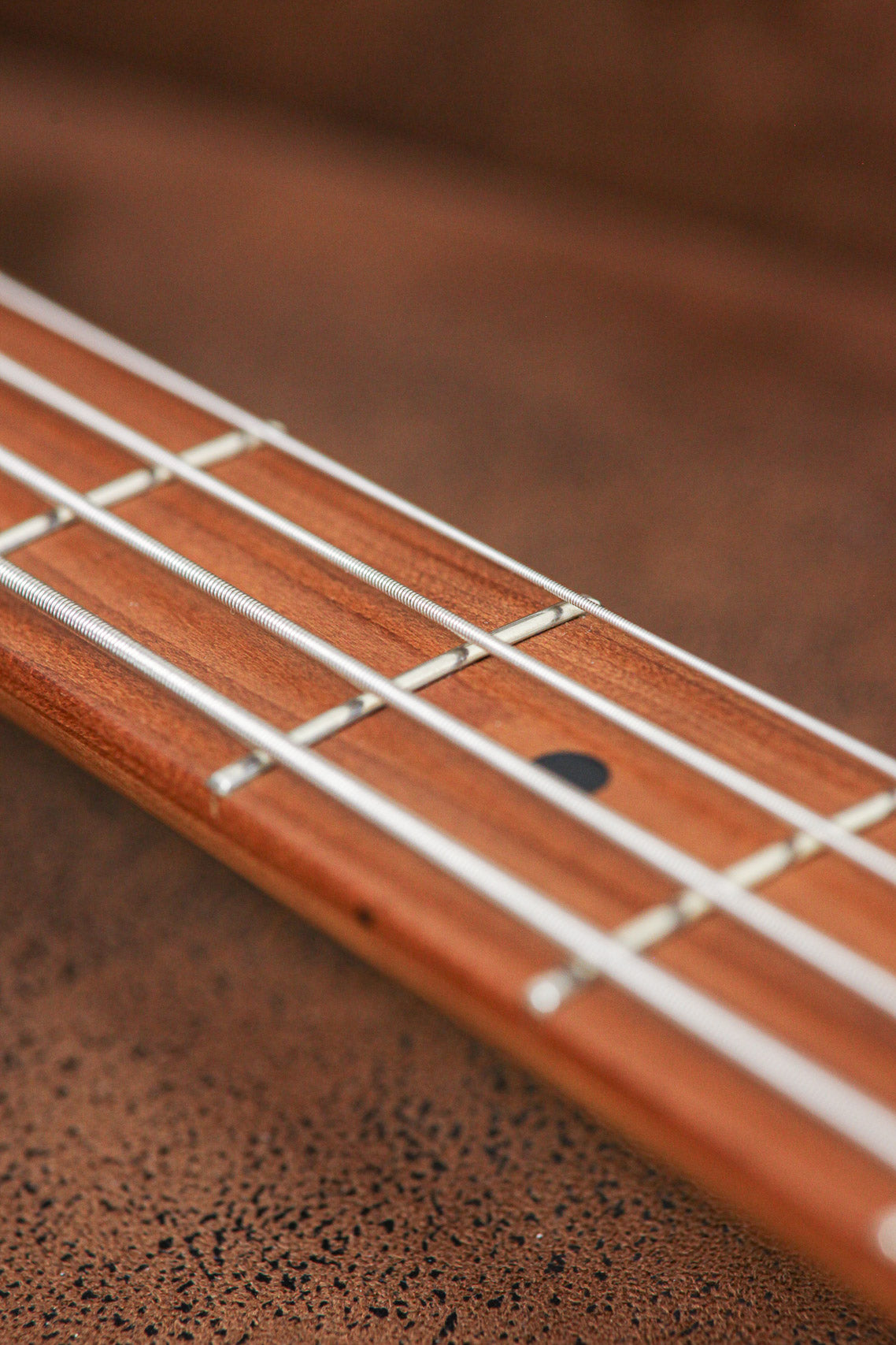 Sterling Stingray RAY34 | Firemist Silver