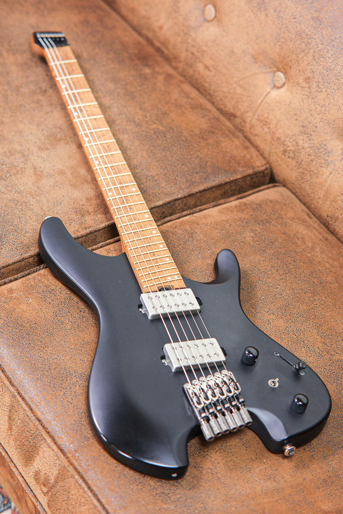 Ibanez QX-52 Headless | Black Flat Matte