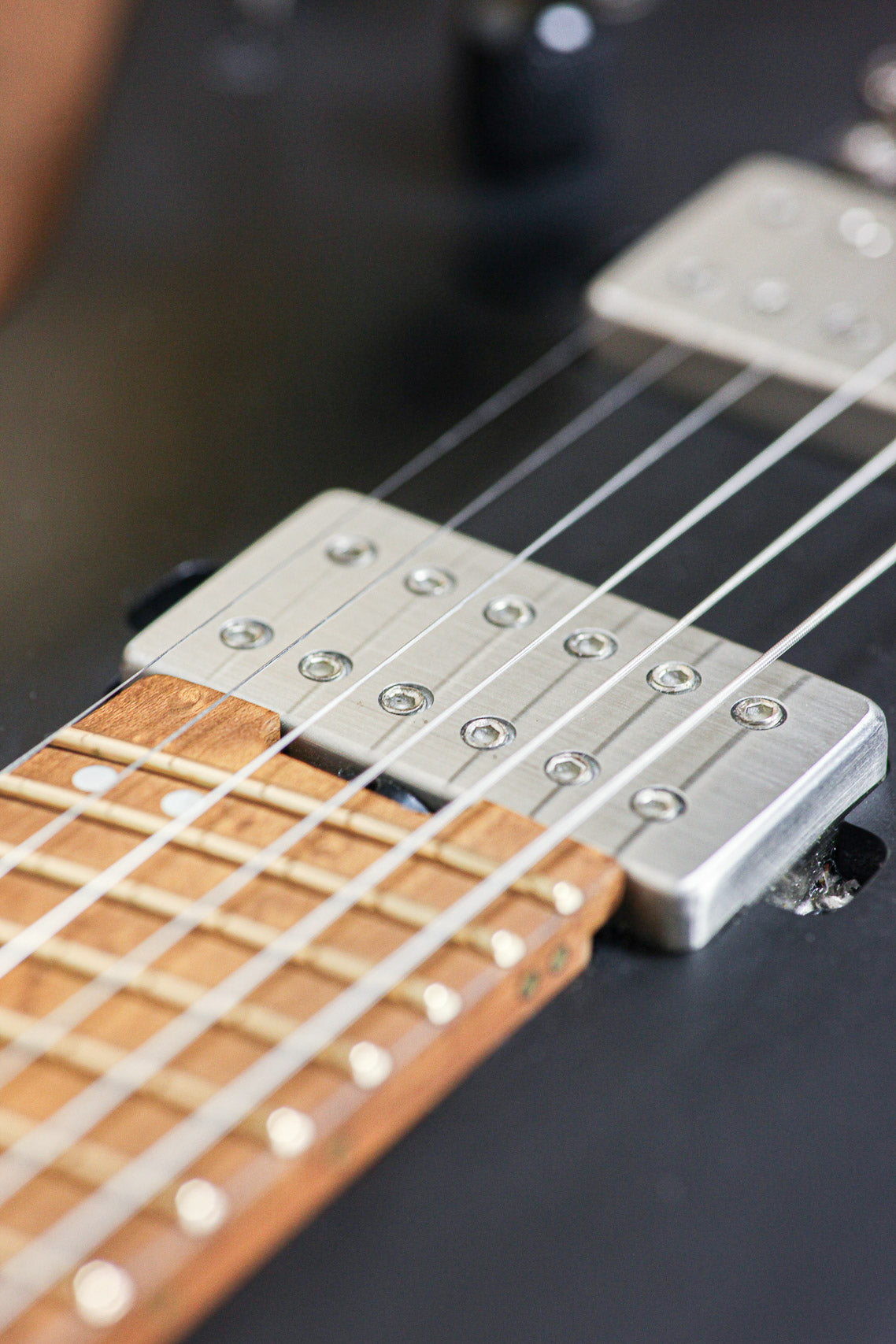 Ibanez QX-52 Headless | Black Flat Matte