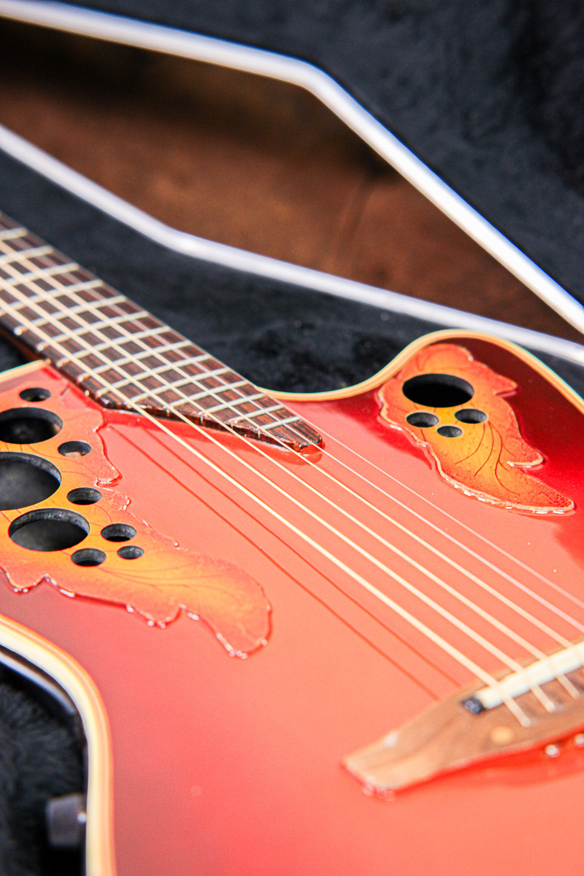 Ovation USA Ovation Elite Model 8686 | Sunburst