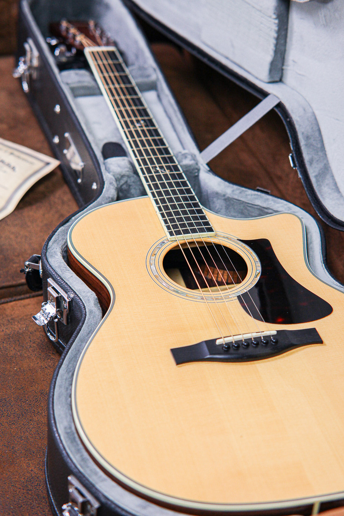 Eastman AC422CE | Natural