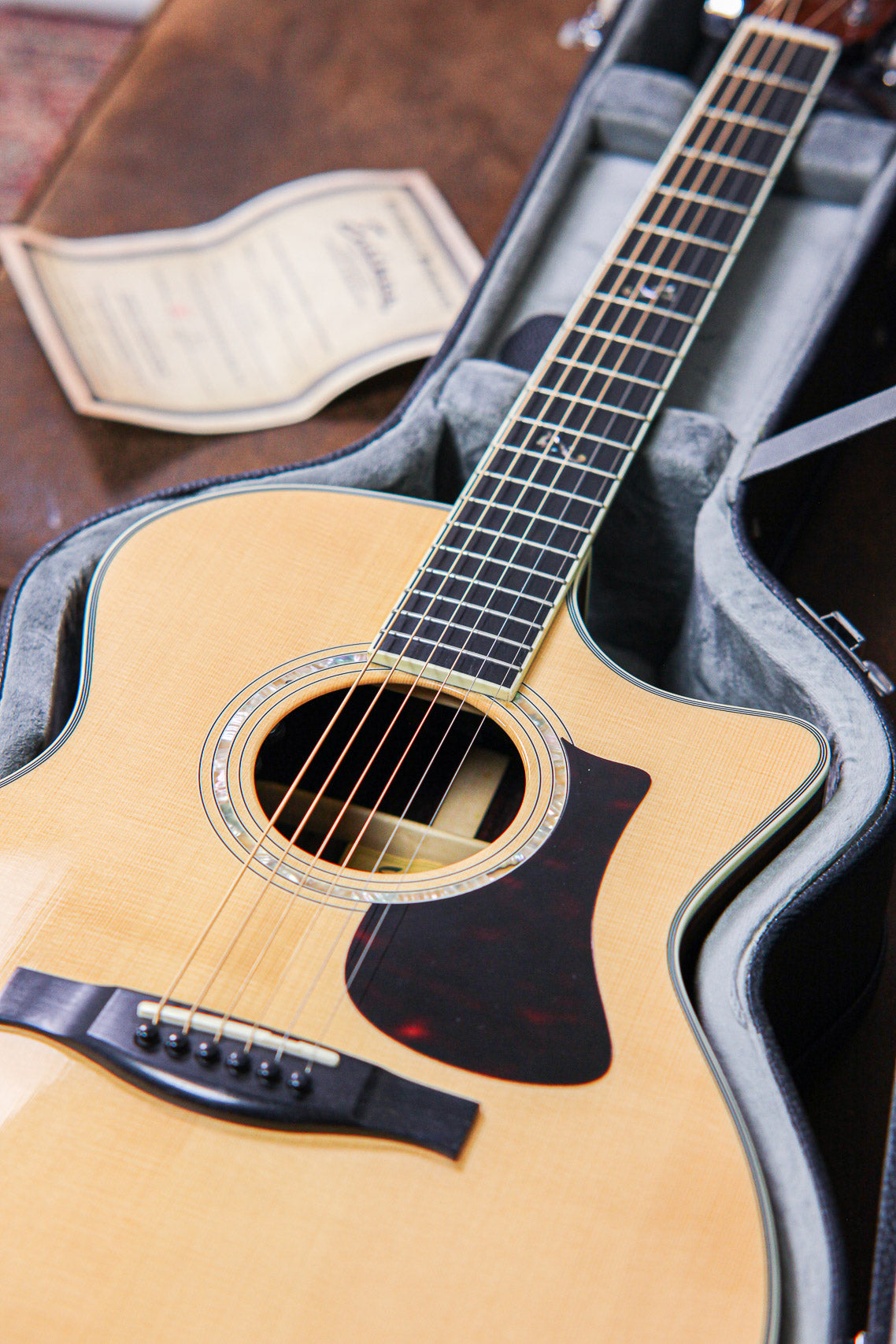 Eastman AC422CE | Natural