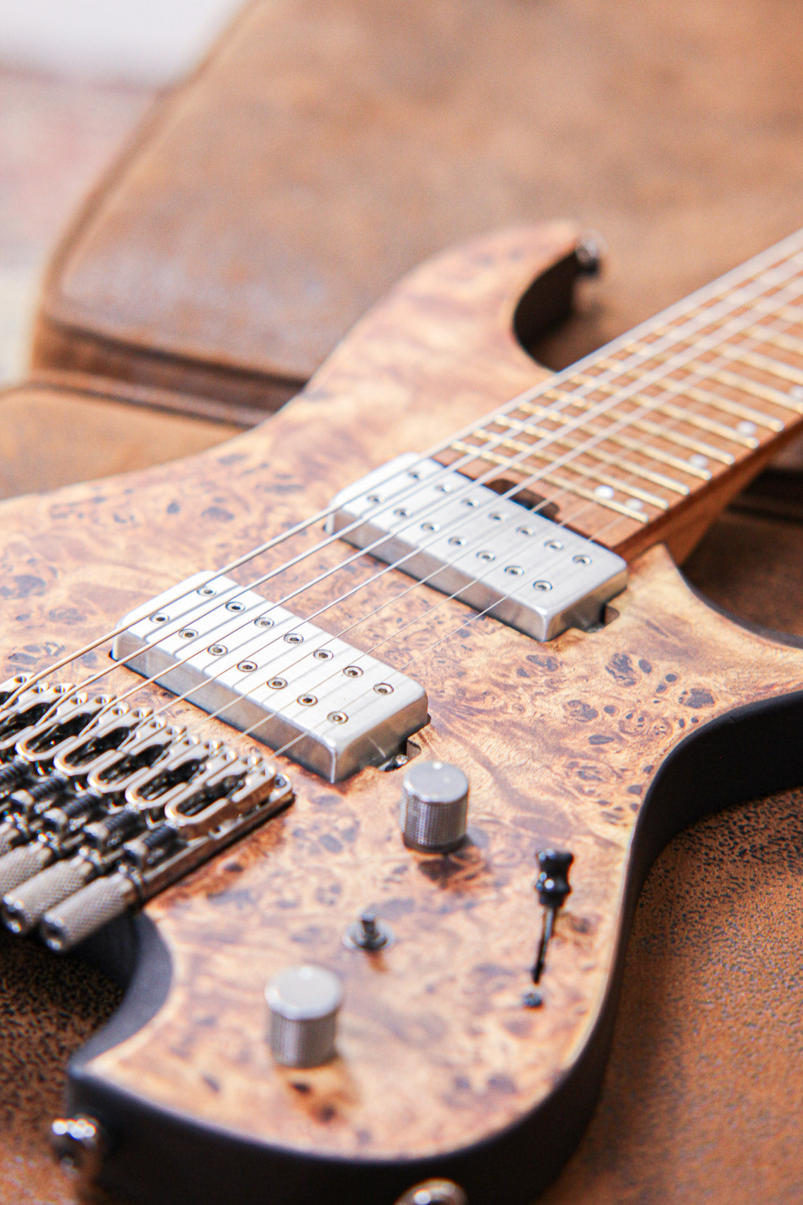 Ibanez QX527PB Headless | Antique Brown Stained