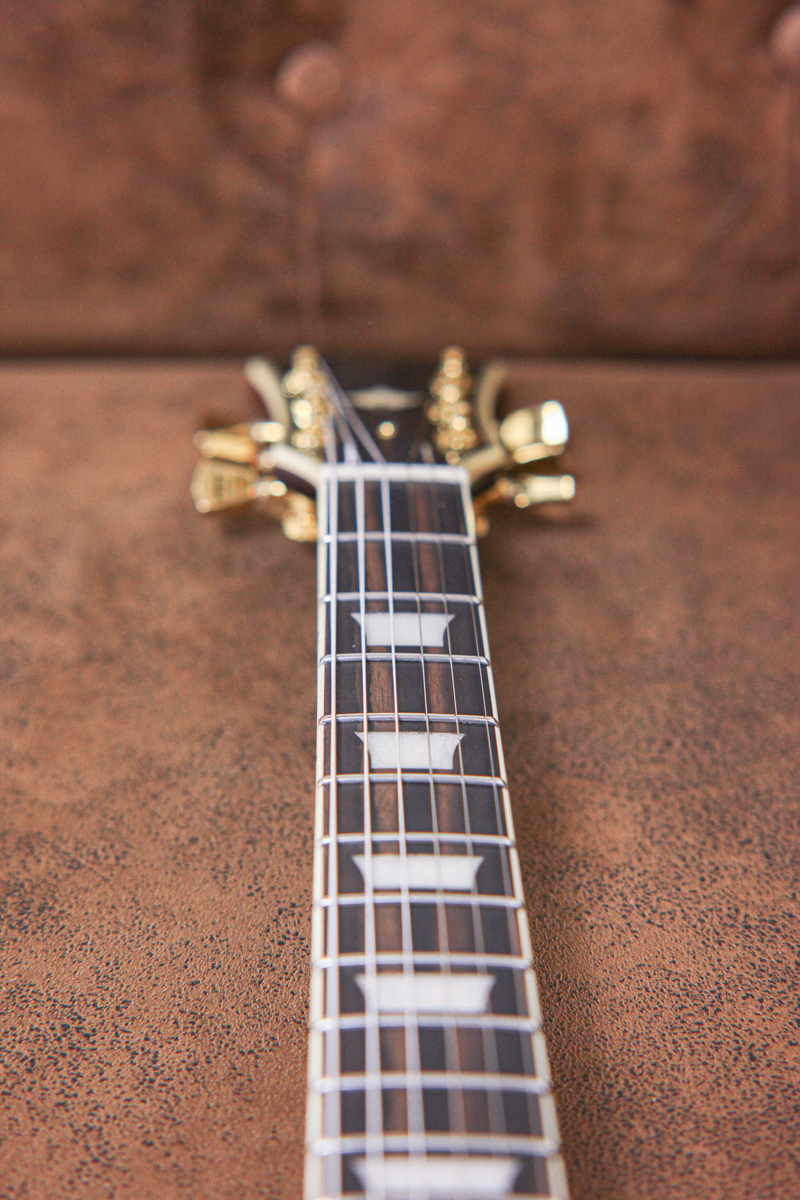 Sire  L7 New Gen | Tobacco Sunburst