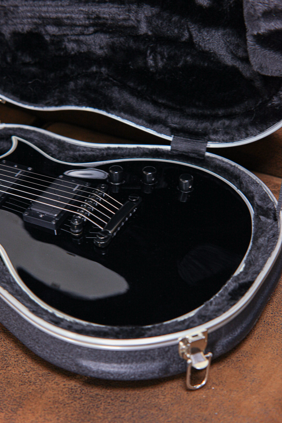 ESP LTD EC-1000 | Black Fluence