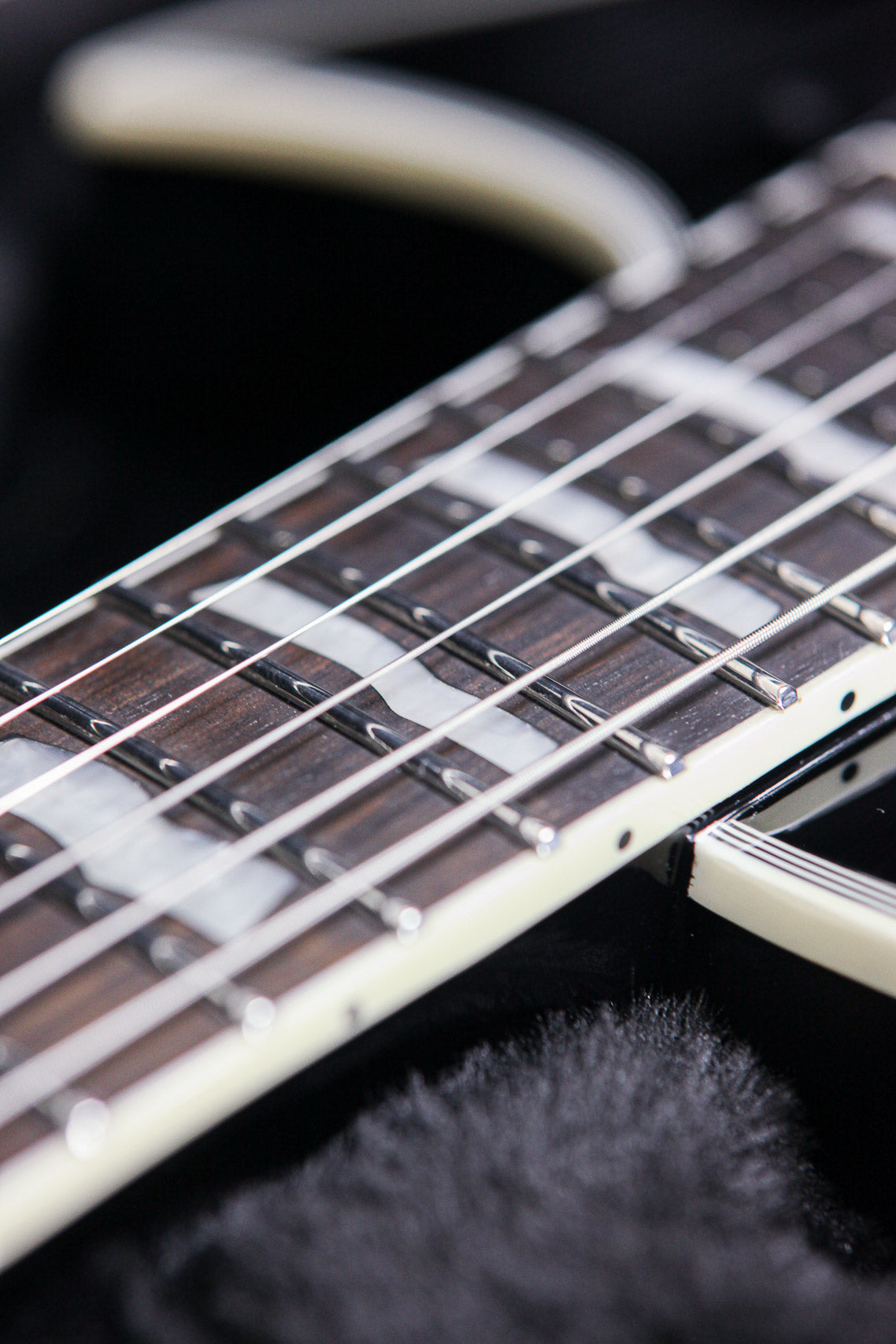 ESP LTD EC-1000 | Black Fluence