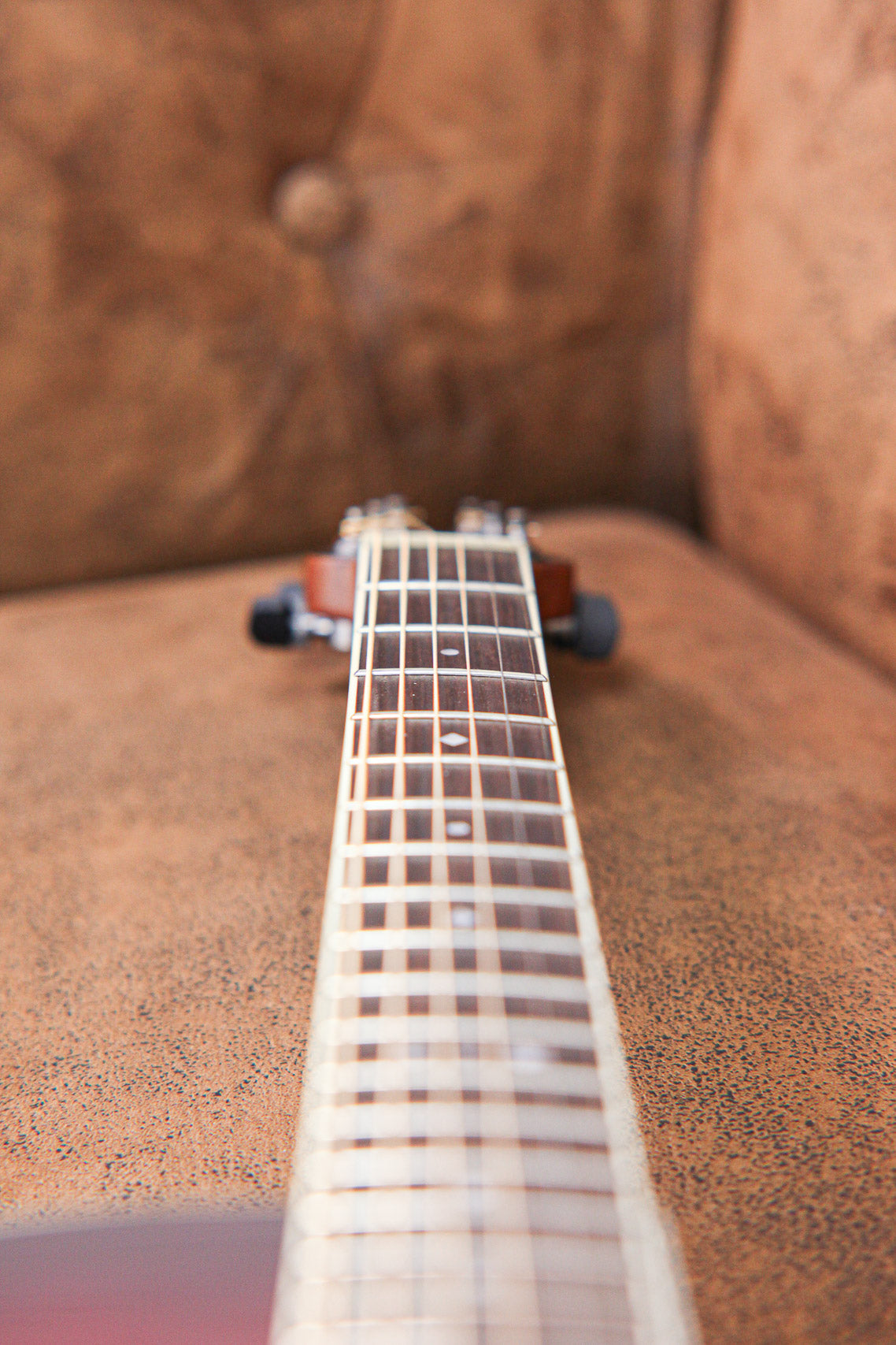Ovation 2771AX-CCB-G | Cherry Burst
