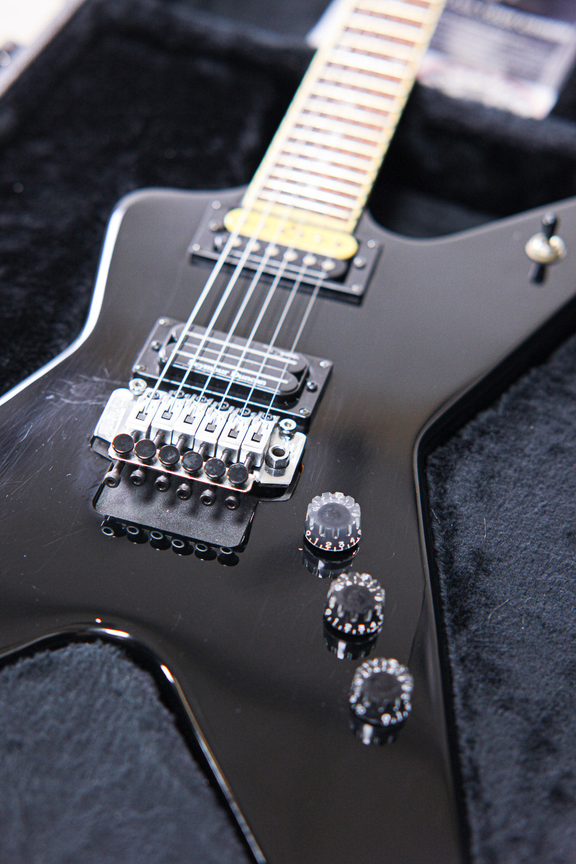 Washburn Dimebag Darrell 333 Blackjack | Black