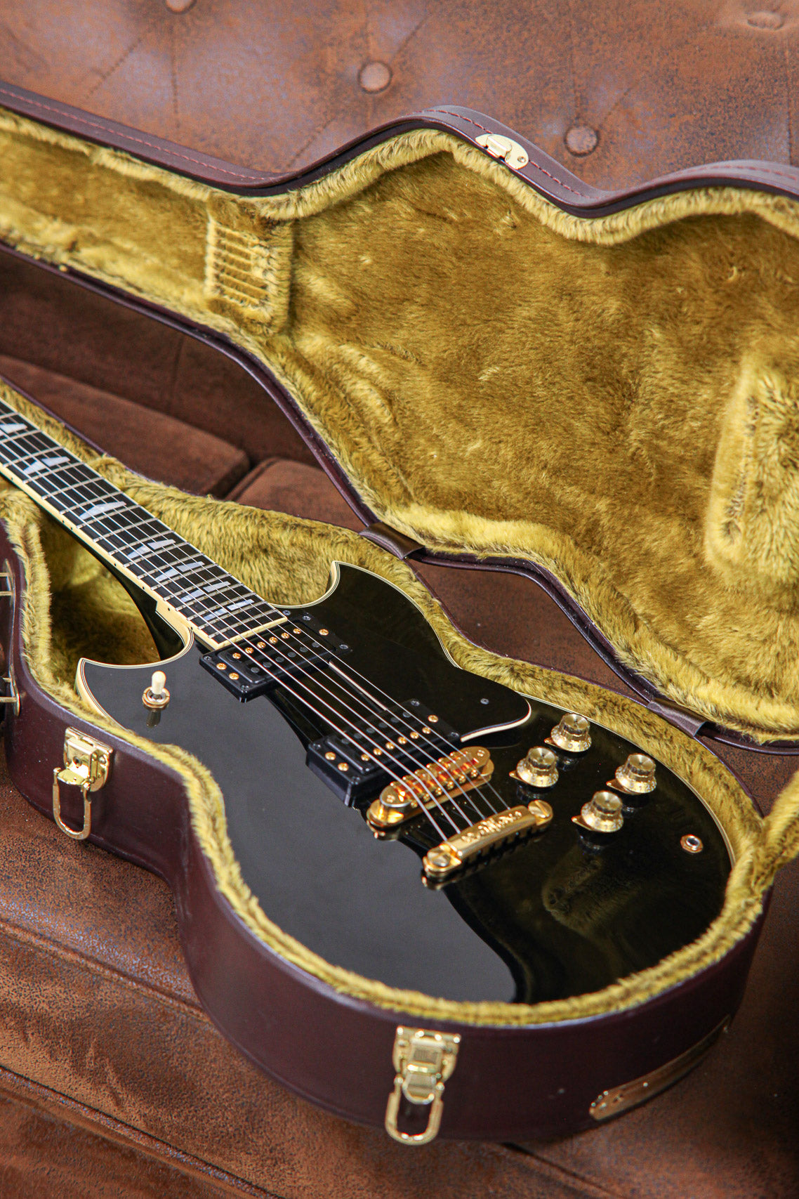 Yamaha SG2000 MiJ 2008 | Ebony