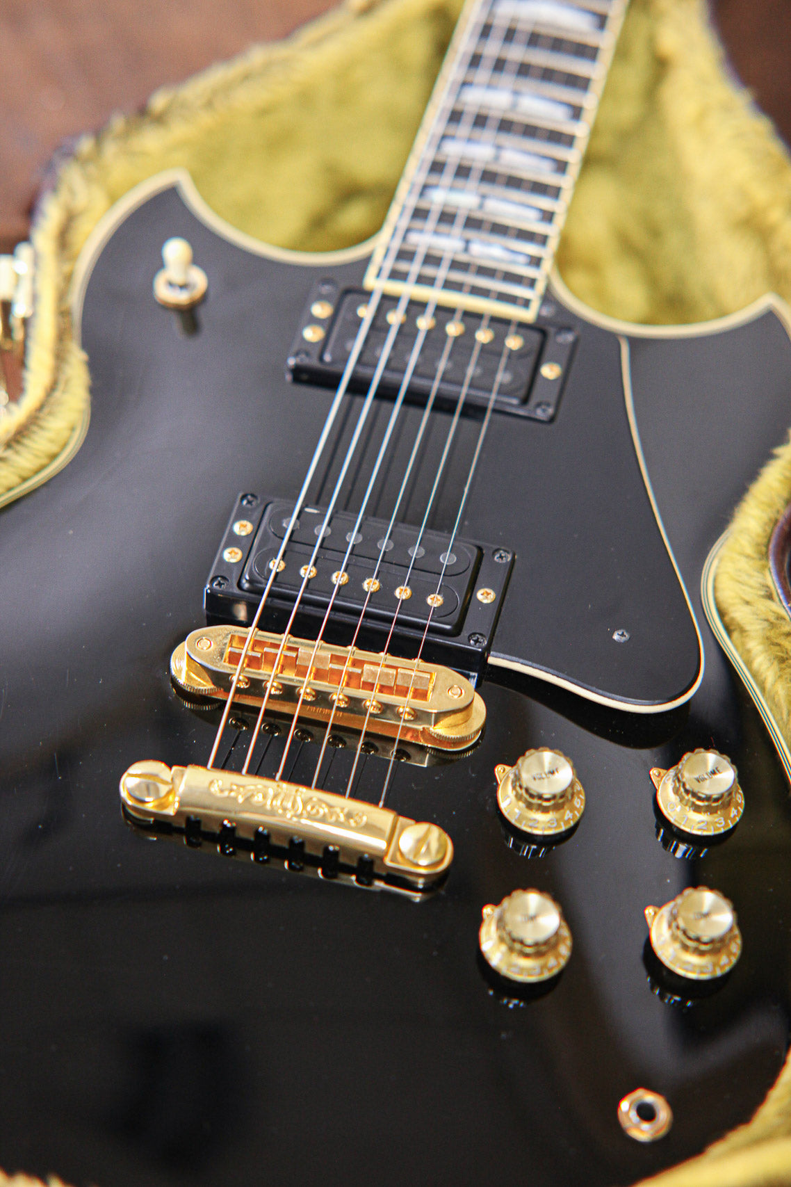 Yamaha SG2000 MiJ 2008 | Ebony