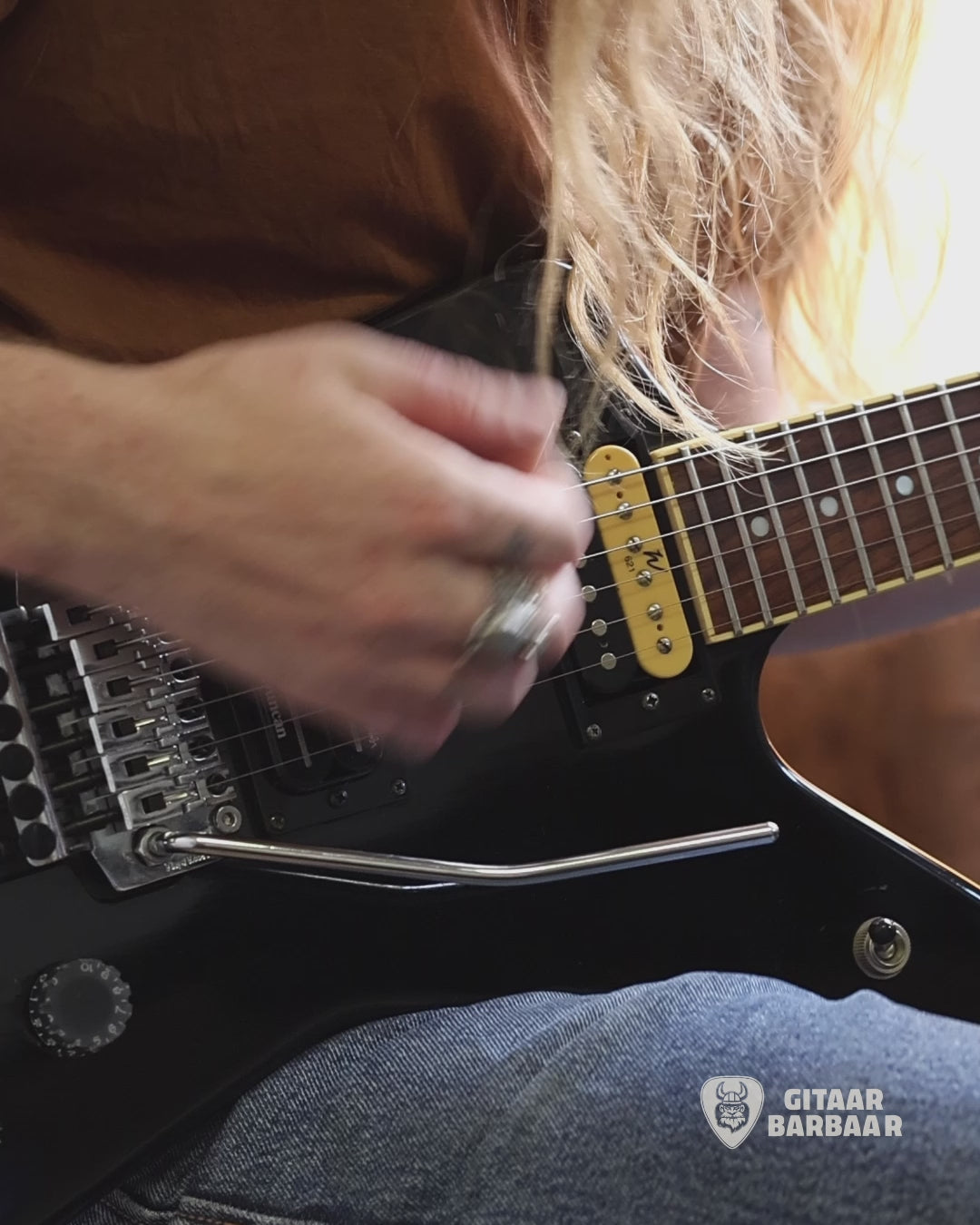 Load video: Washburn Dimebag Darrell 333 Blackjack | Black