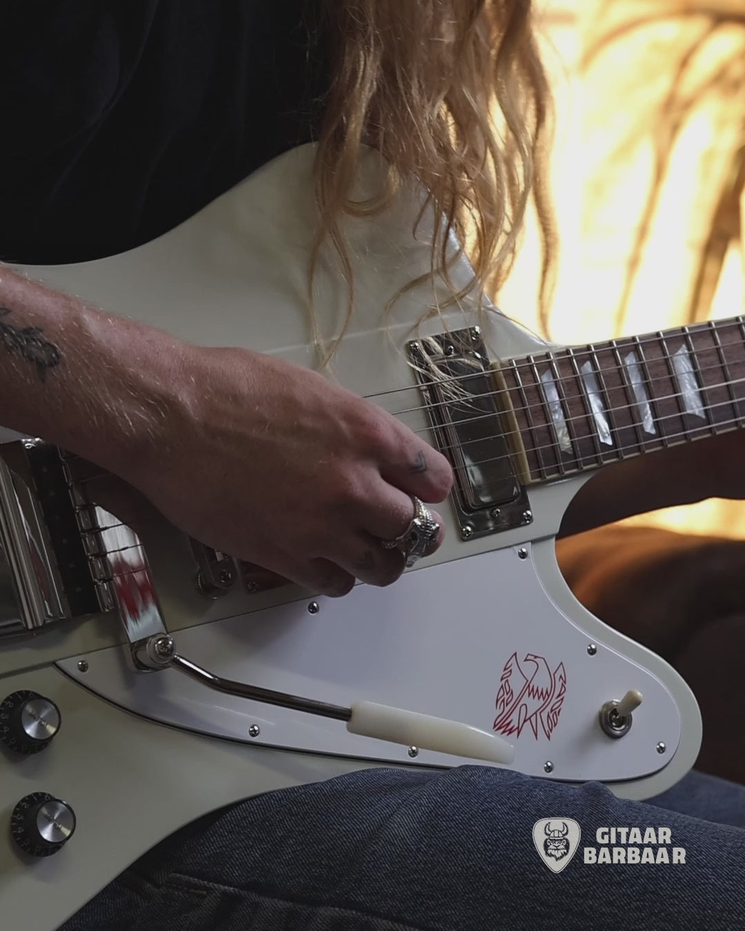 Load video: Epiphone 1963 Firebird V Reissue | Polaris White