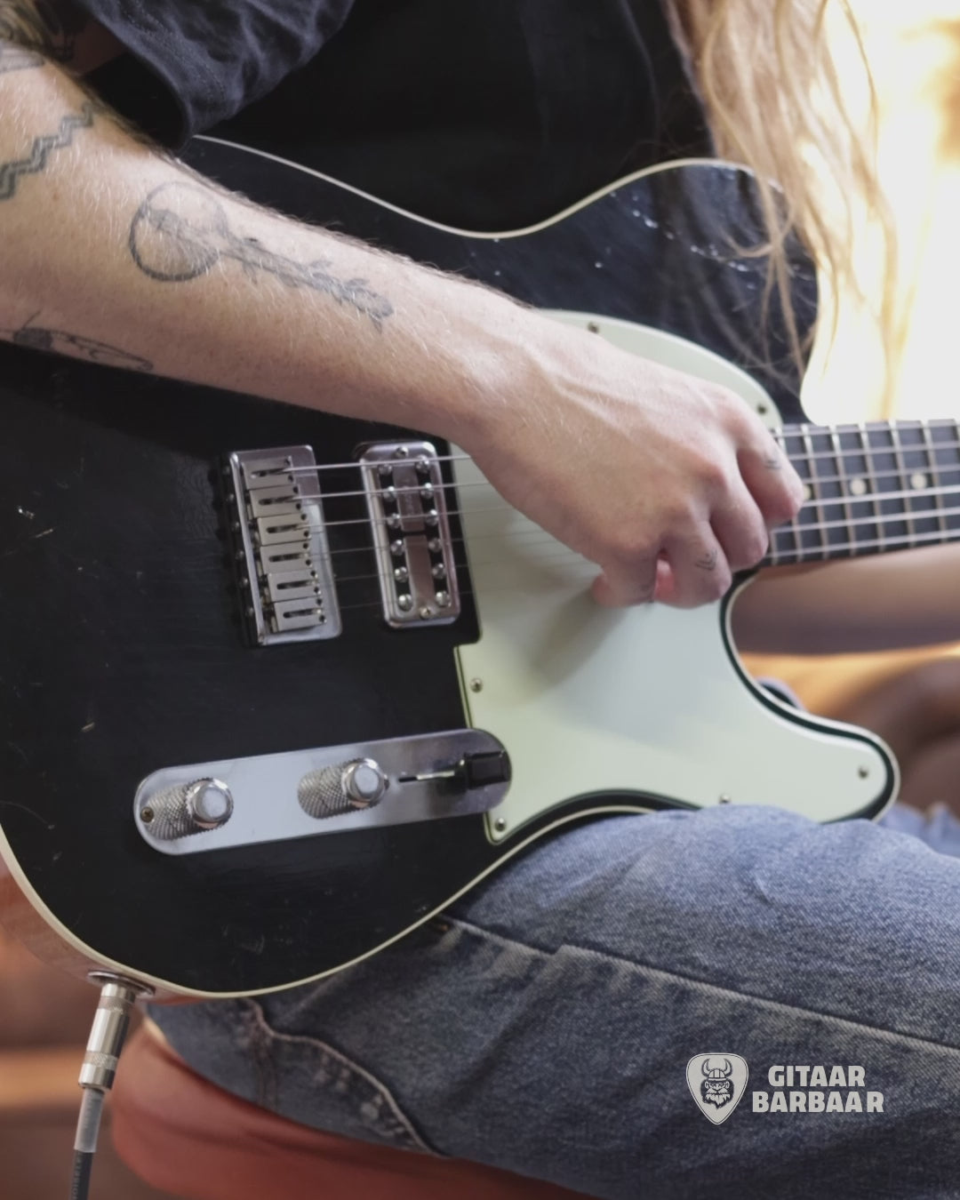 Load video: Fender Custom Shop Telecaster Relic 2014 | Black