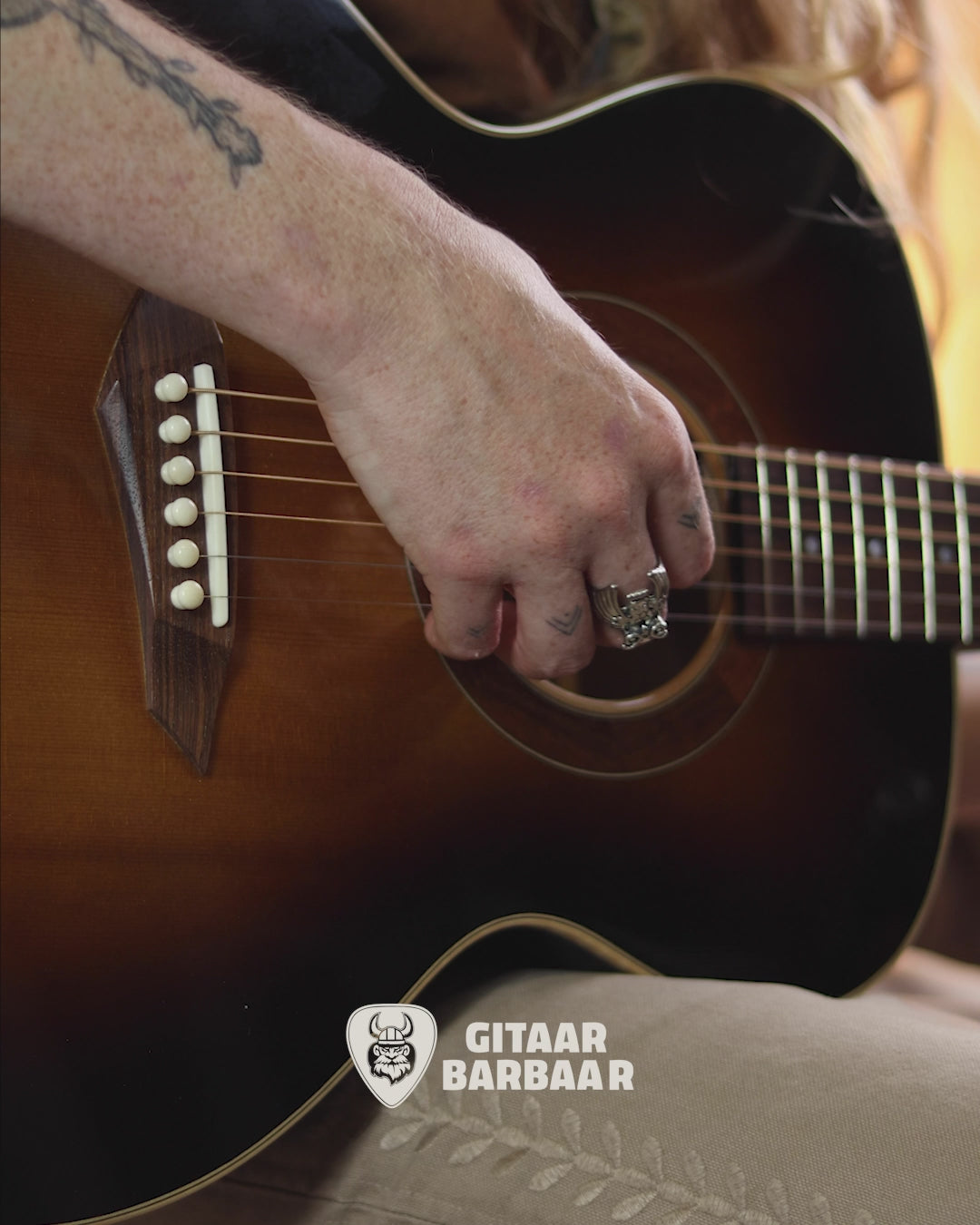Load video: Heeres Guitars Small Jumbo 2018 | Sunburst