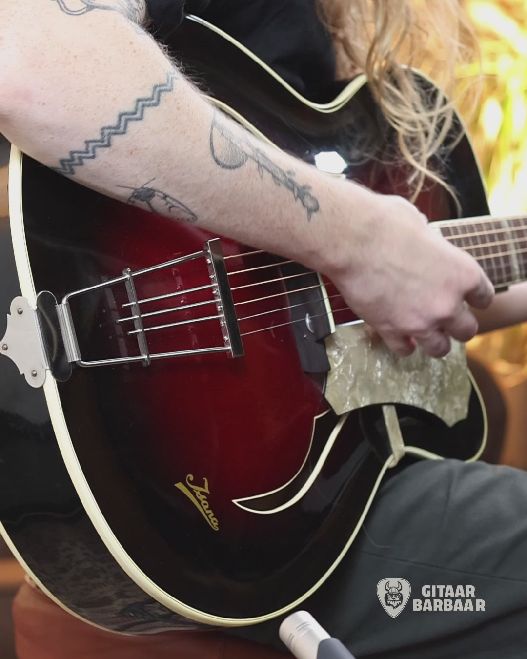 Load video: Josef Sandner Isana Archtop (Deluxe) 1959 | Red Sunburst