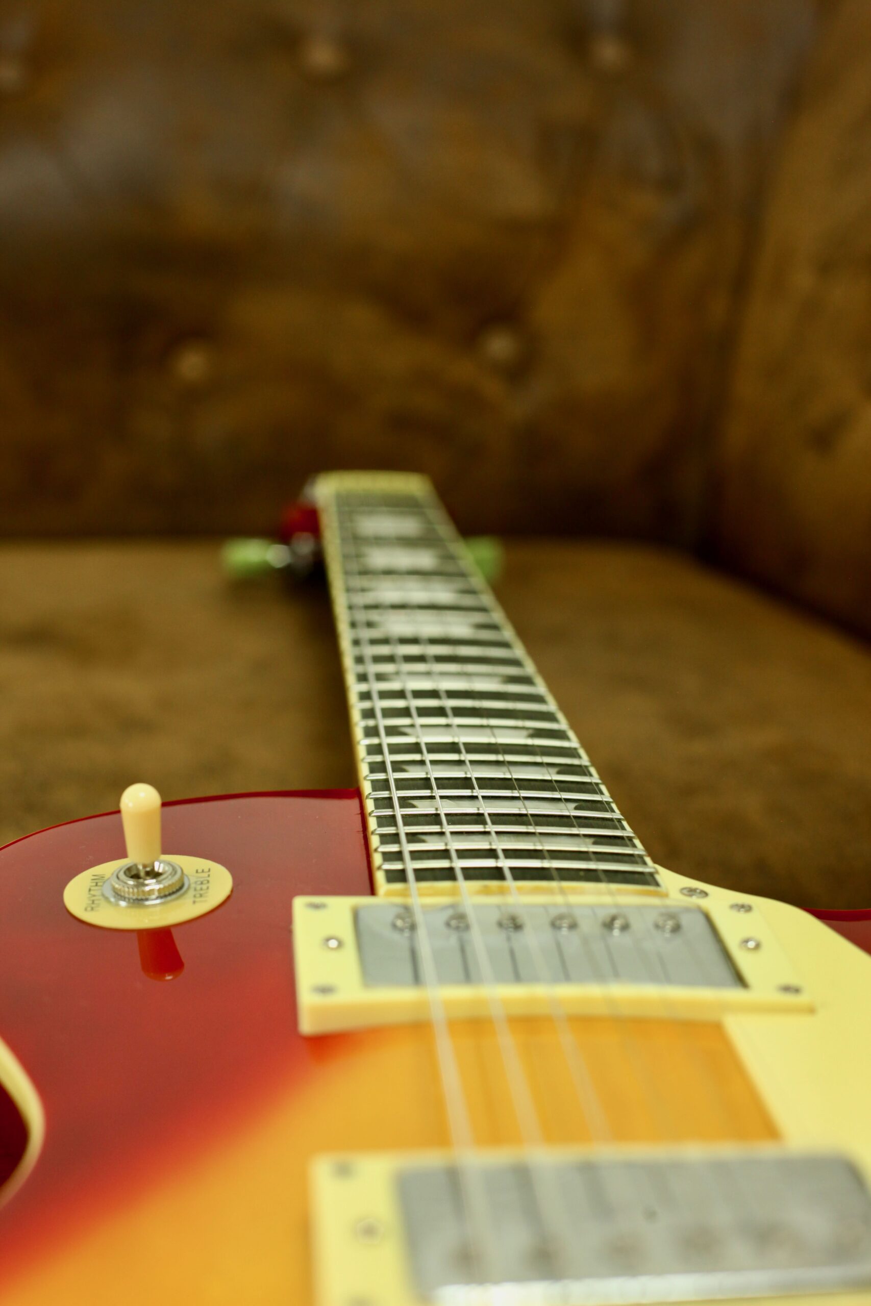 GitaarBarbaar Classics | SC Cherry Sunburst