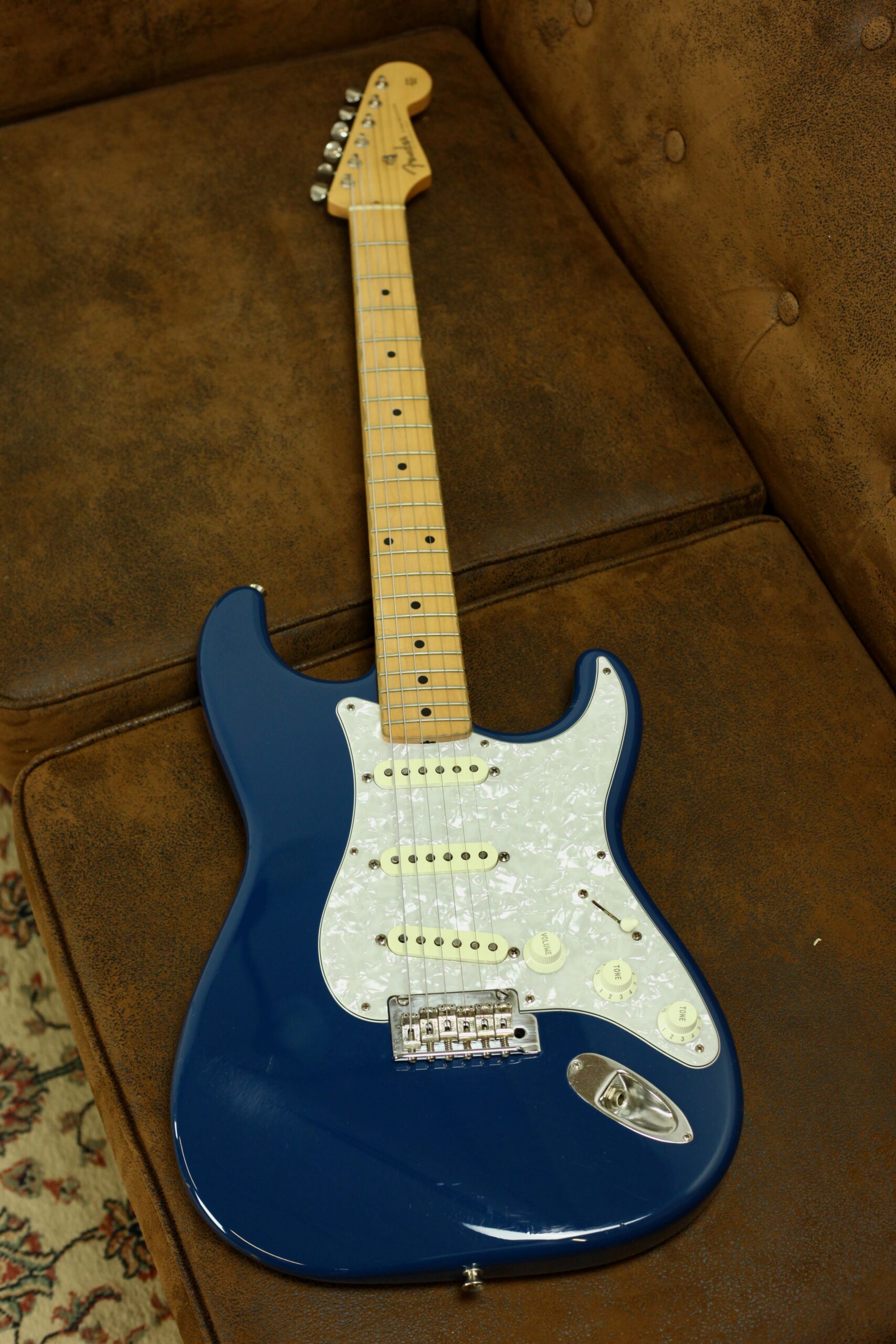 Fender MiJ Hybrid Stratocaster | Indigo Blue - GitaarBarbaar