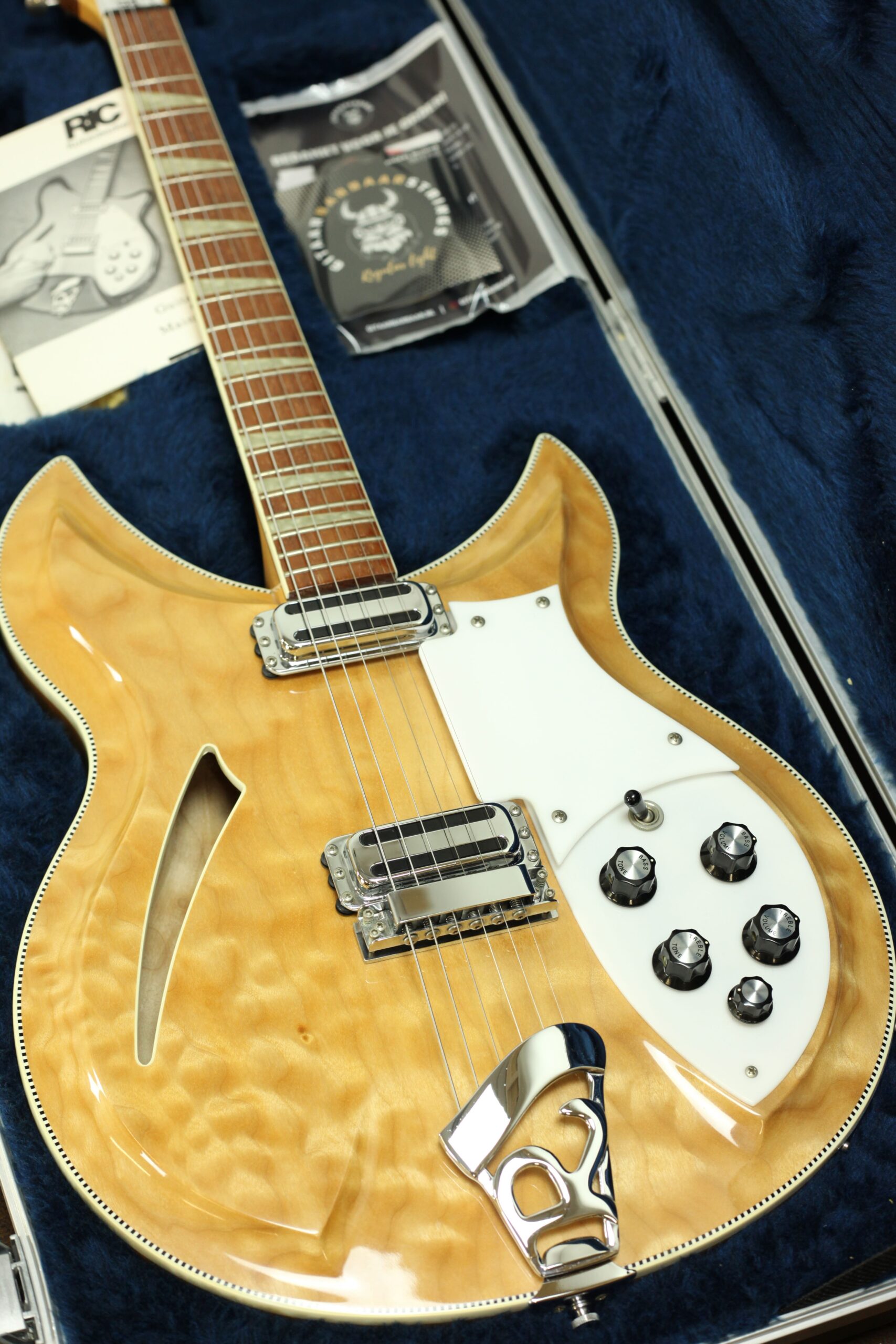 Rickenbacker 381V69 1998 | Mapleglo
