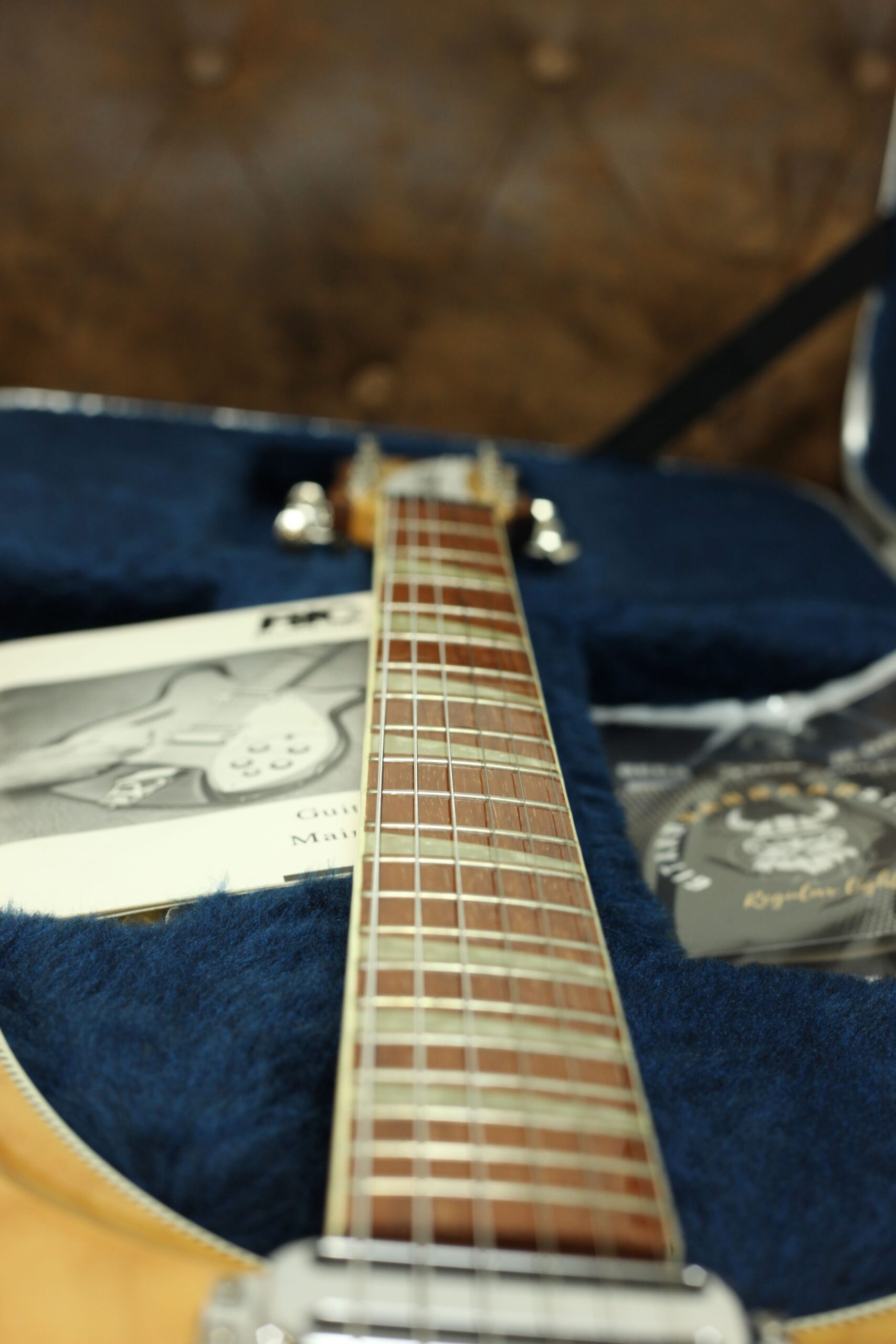 Rickenbacker 381V69 1998 | Mapleglo