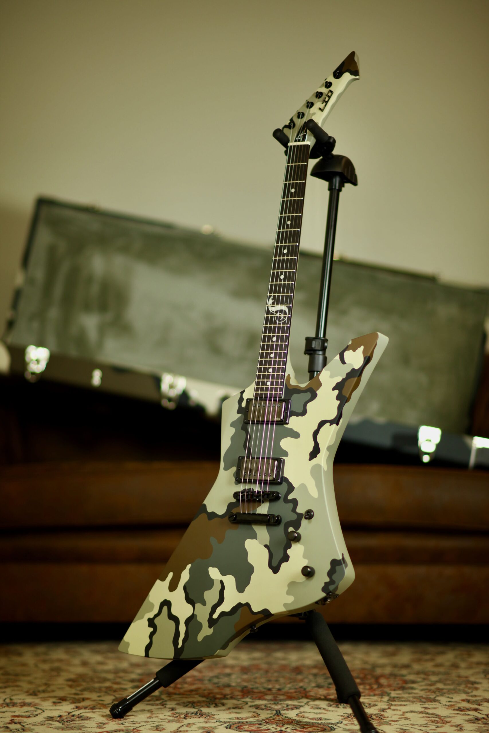ESP LTD James Hetfield Signature Series | Snakebyte Camo