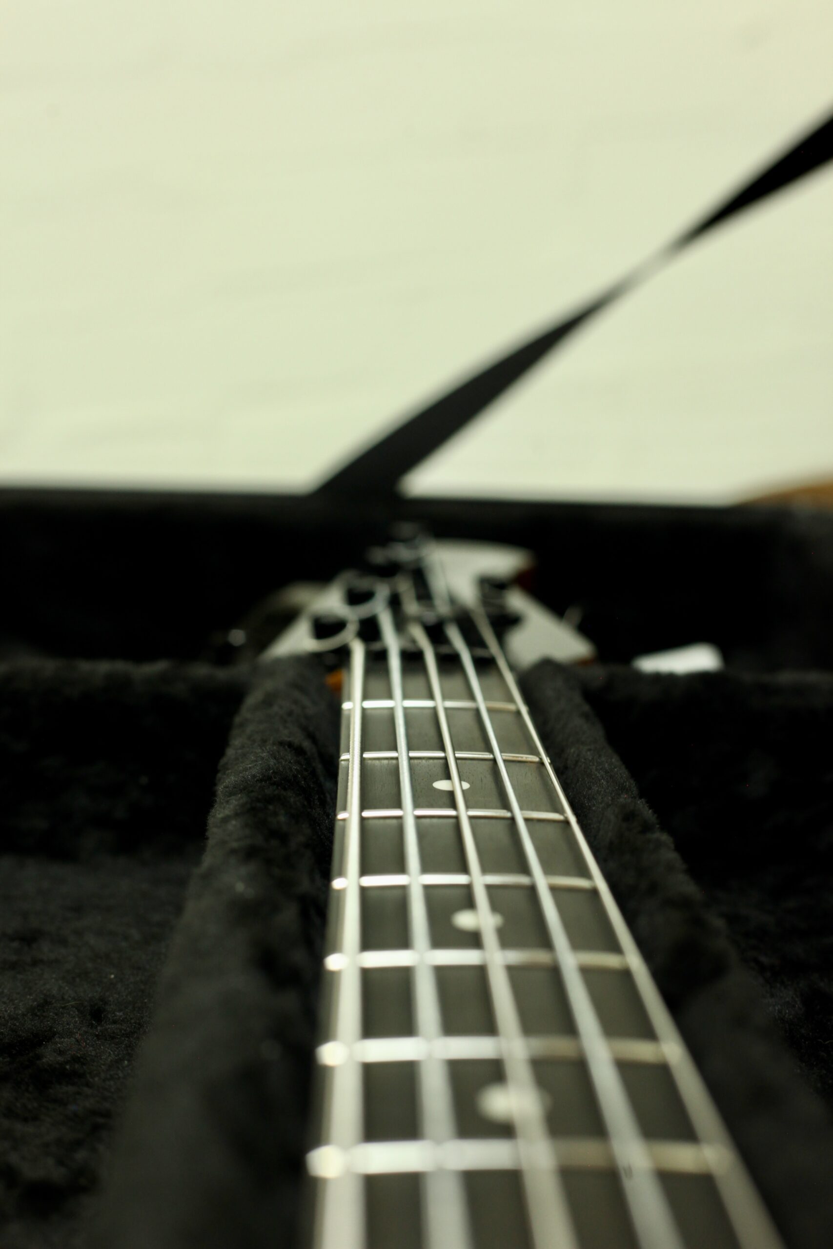 Music Man Stingray 5 | Black Rock