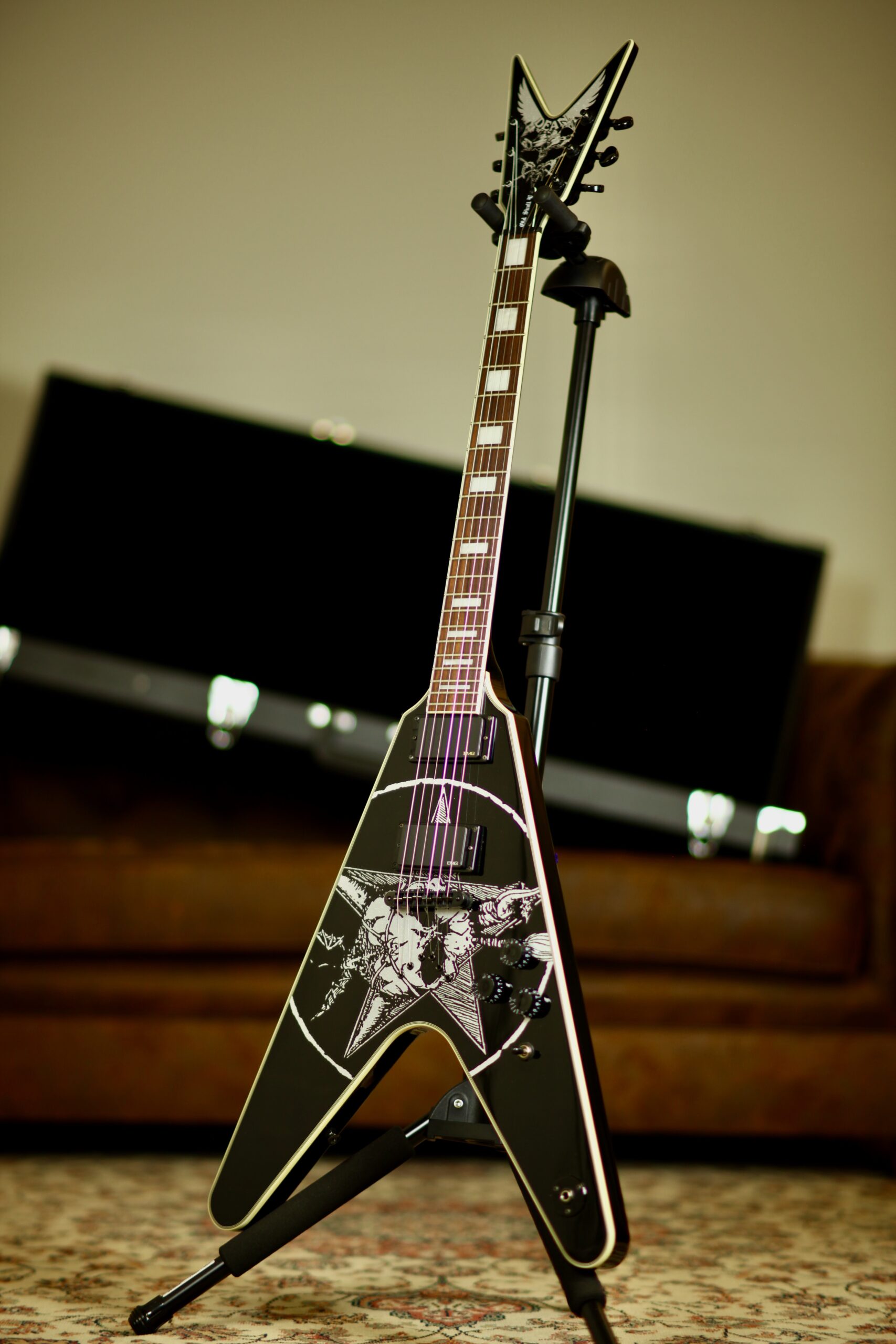 Dean Eric Peterson Old Skull V | Black