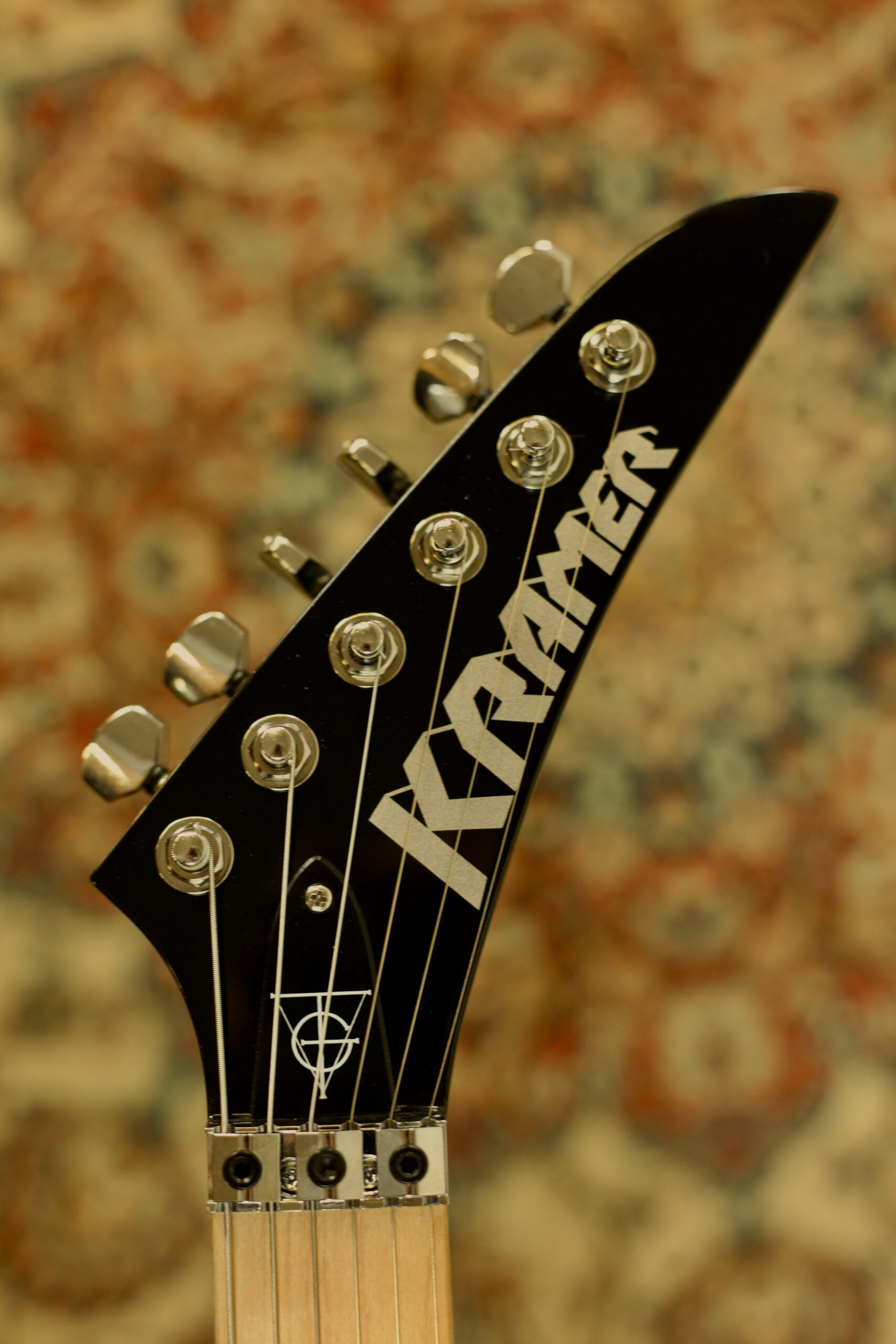 Kramer Guitars Tracii Guns Gunstar Voyager | Black Flame