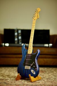 Fender Ltd Sandblasted Ash Stratocaster 2015 | Sapphire Blue