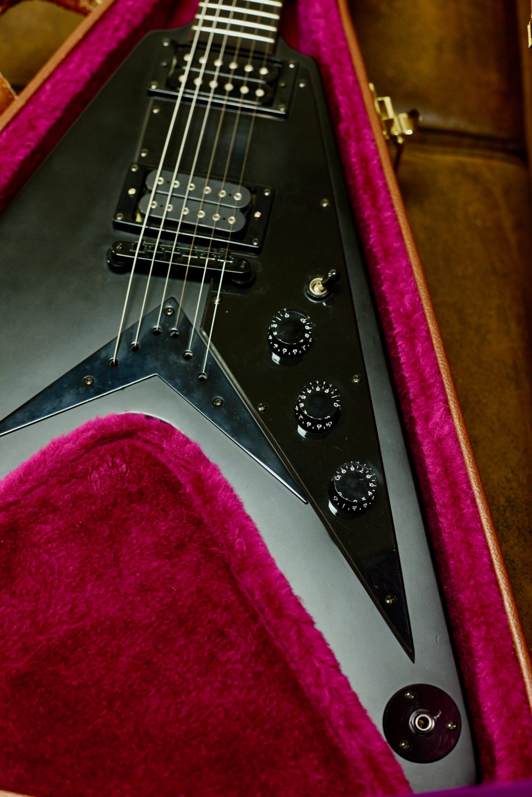 Epihpone Goth ’58 Flying V 2002 | Pitch Black