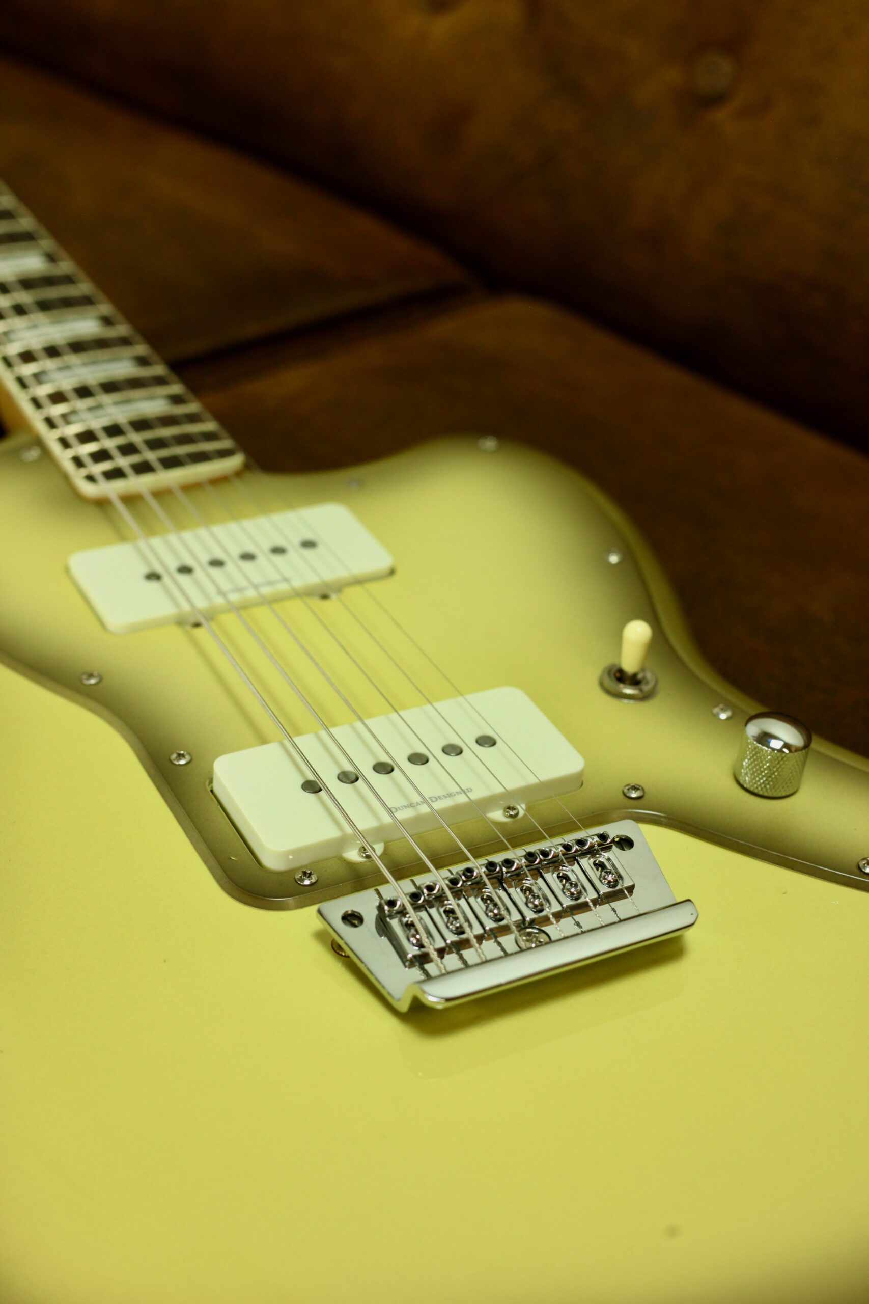 Squier Vintage Modified Baritone Jazzmaster | Antigua