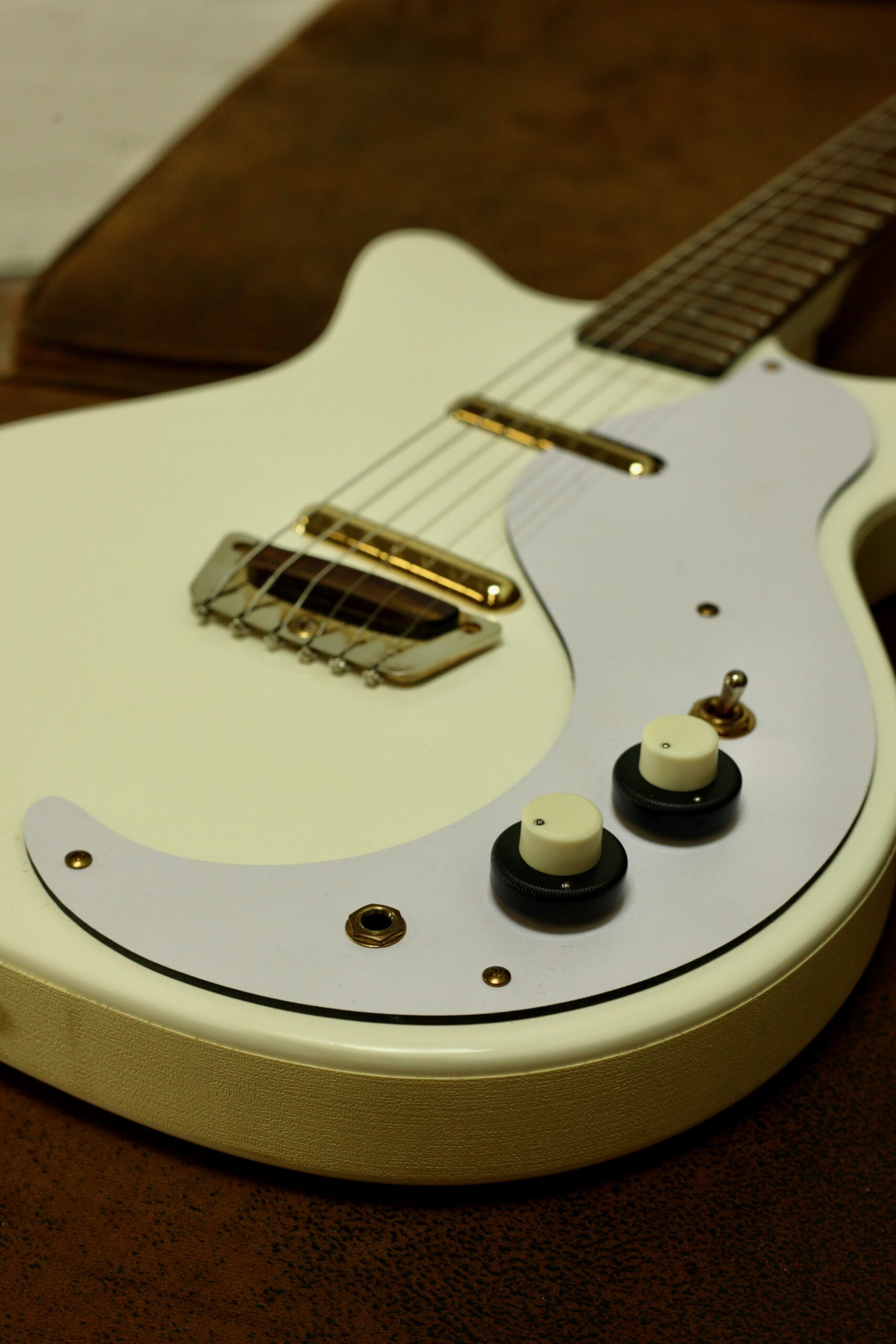 Danelectro ’59M NOS+ | Aged White