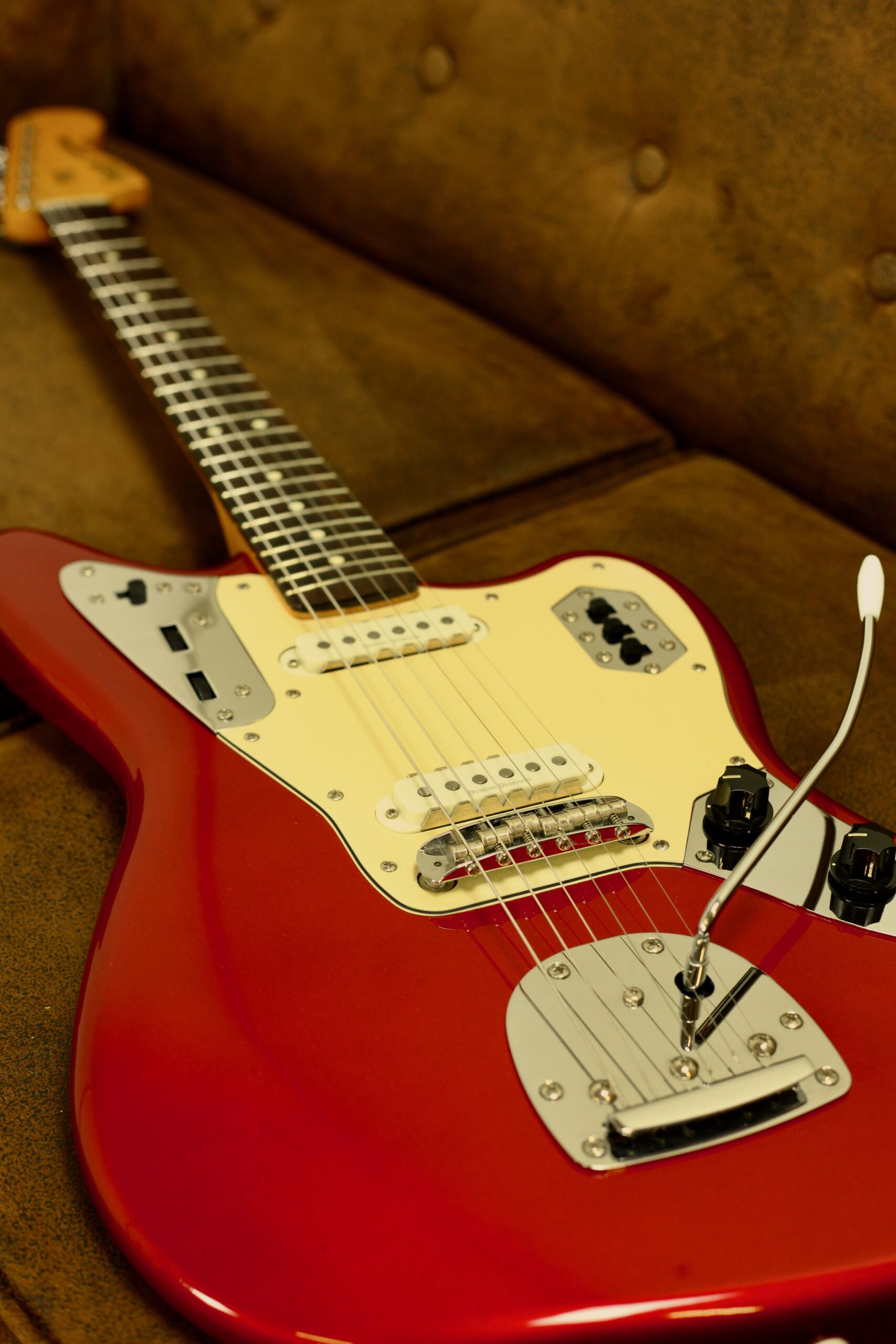Squier Vintage Modified Jaguar | Candy Apple Red