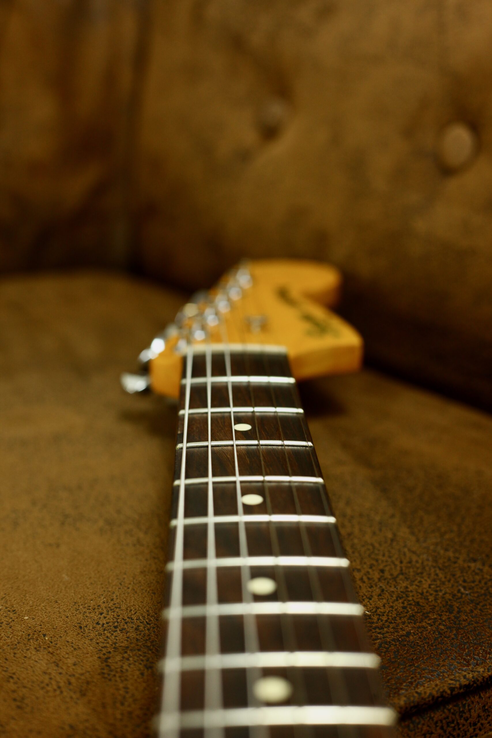 Squier Vintage Modified Jaguar | Candy Apple Red