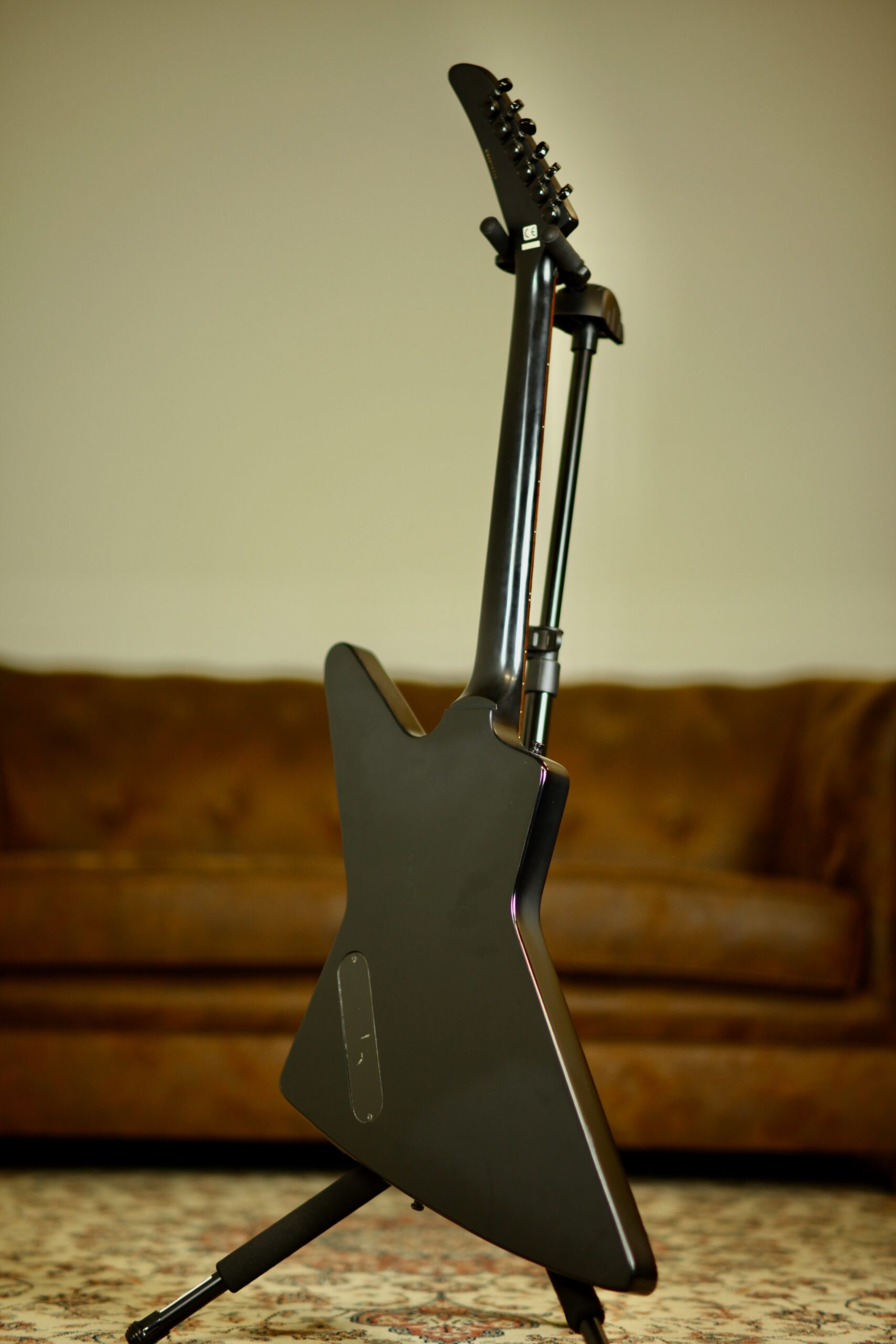 Epiphone Goth ’58 Explorer | Pitch Black