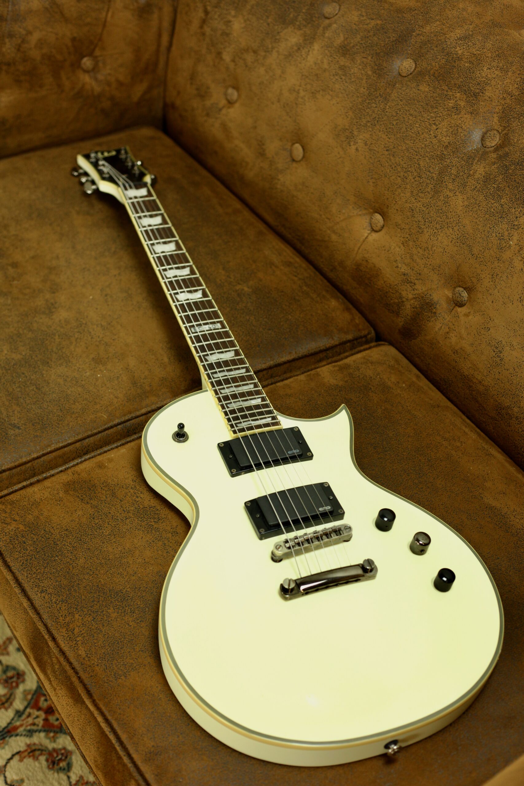 ESP LTD EC-401 | Olympic White