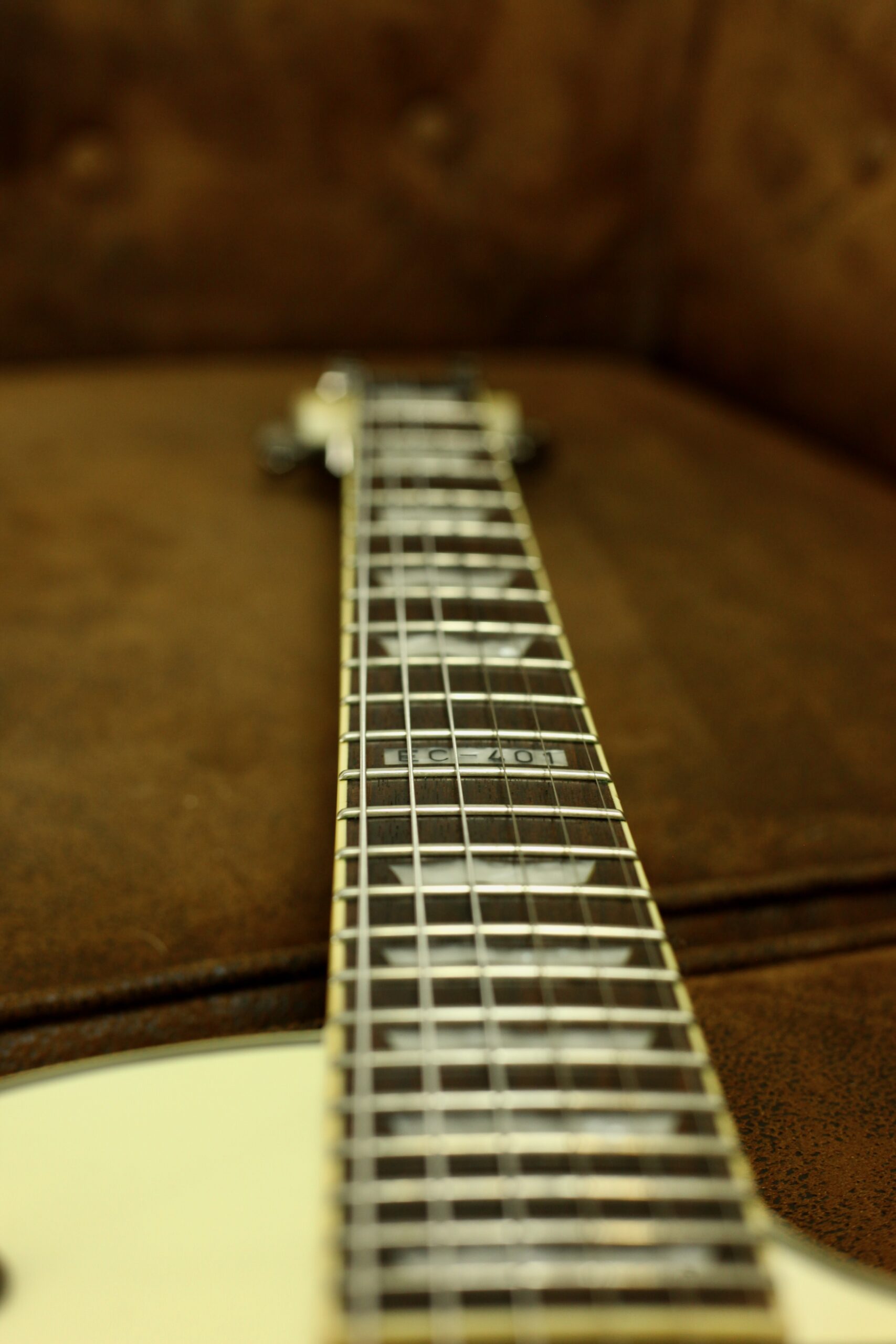 ESP LTD EC-401 | Olympic White
