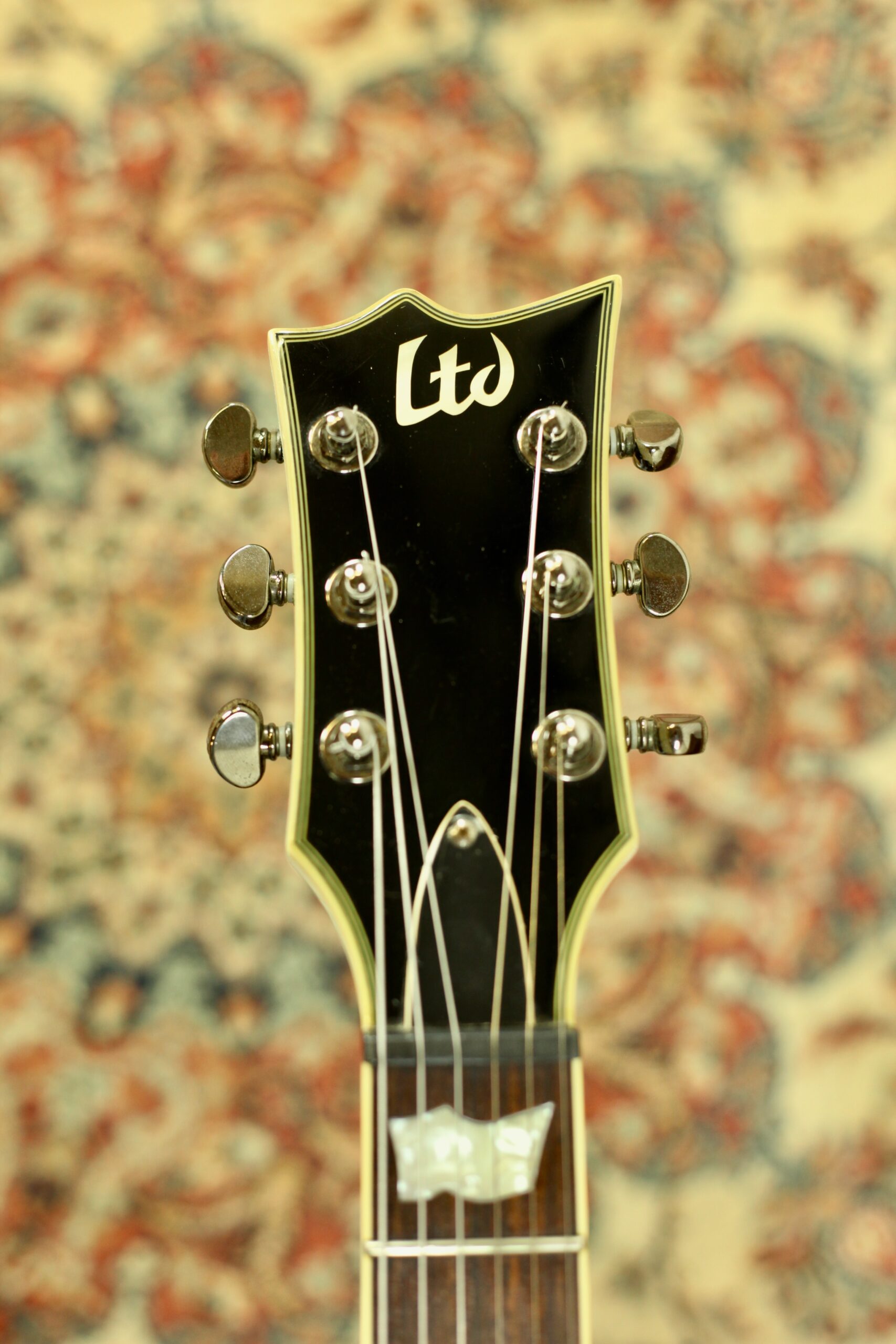 ESP LTD EC-401 | Olympic White