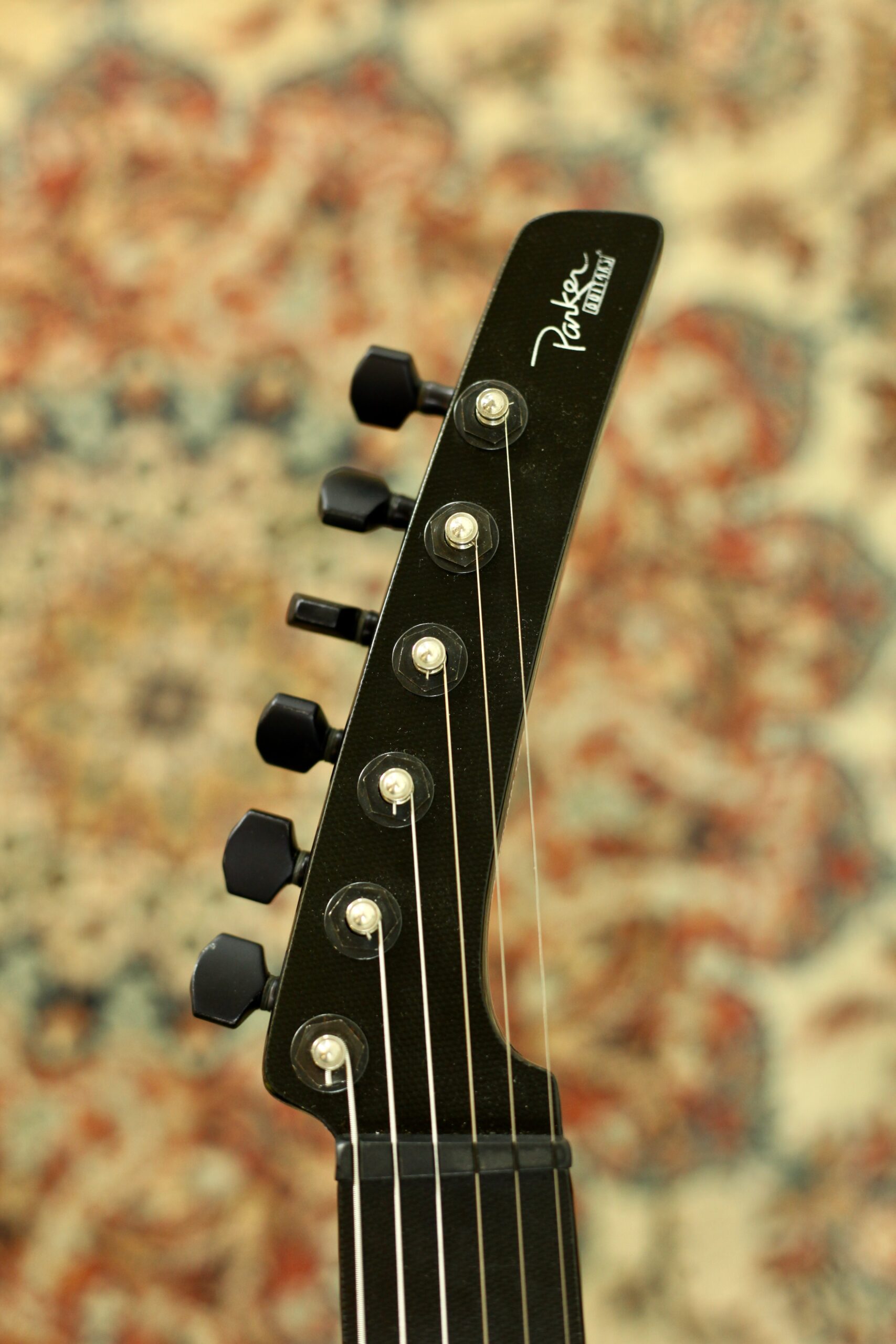 Parker Fly Mojo Single Cutaway | Transparent Cherry