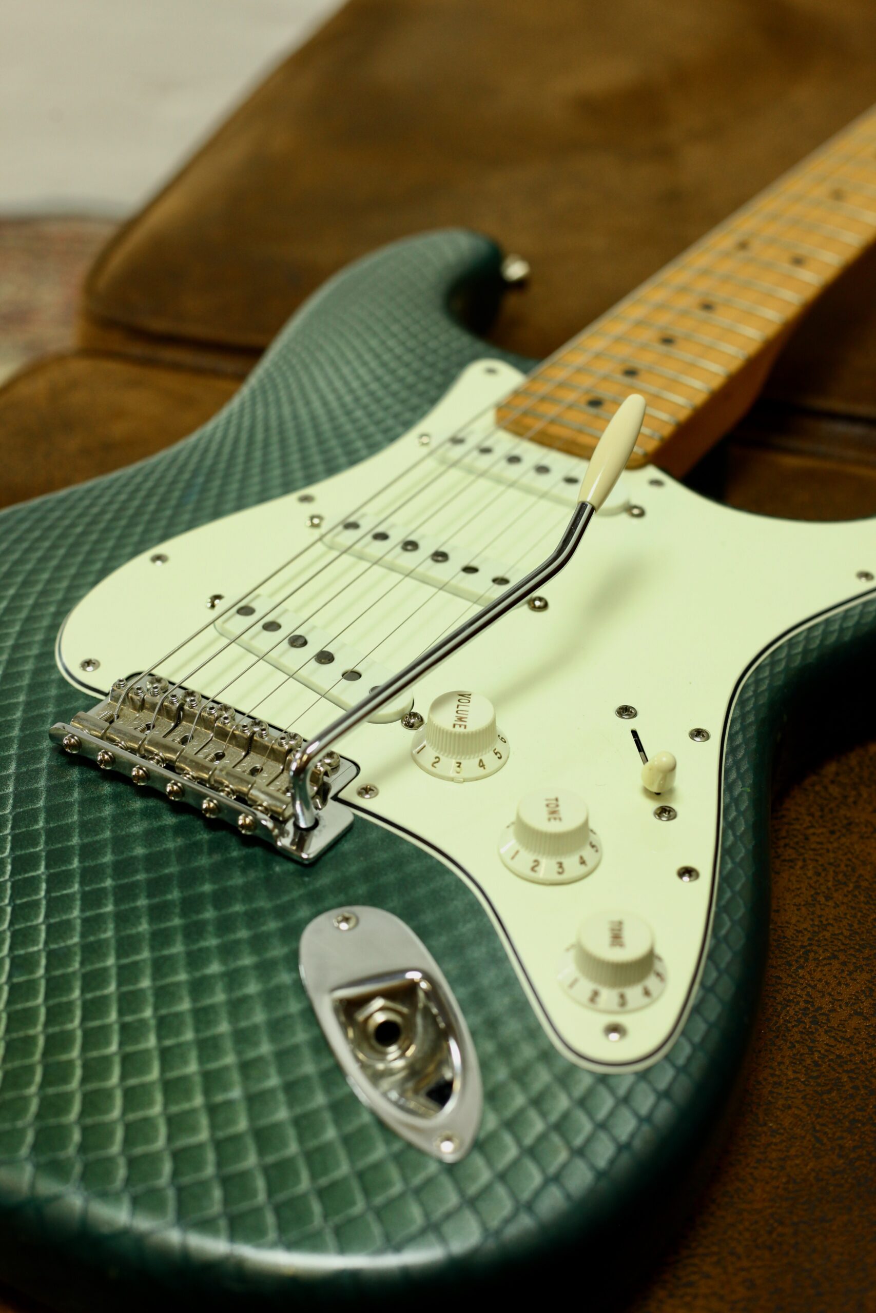 Fender USA Standard Stratocaster 2002 | Snake Skin