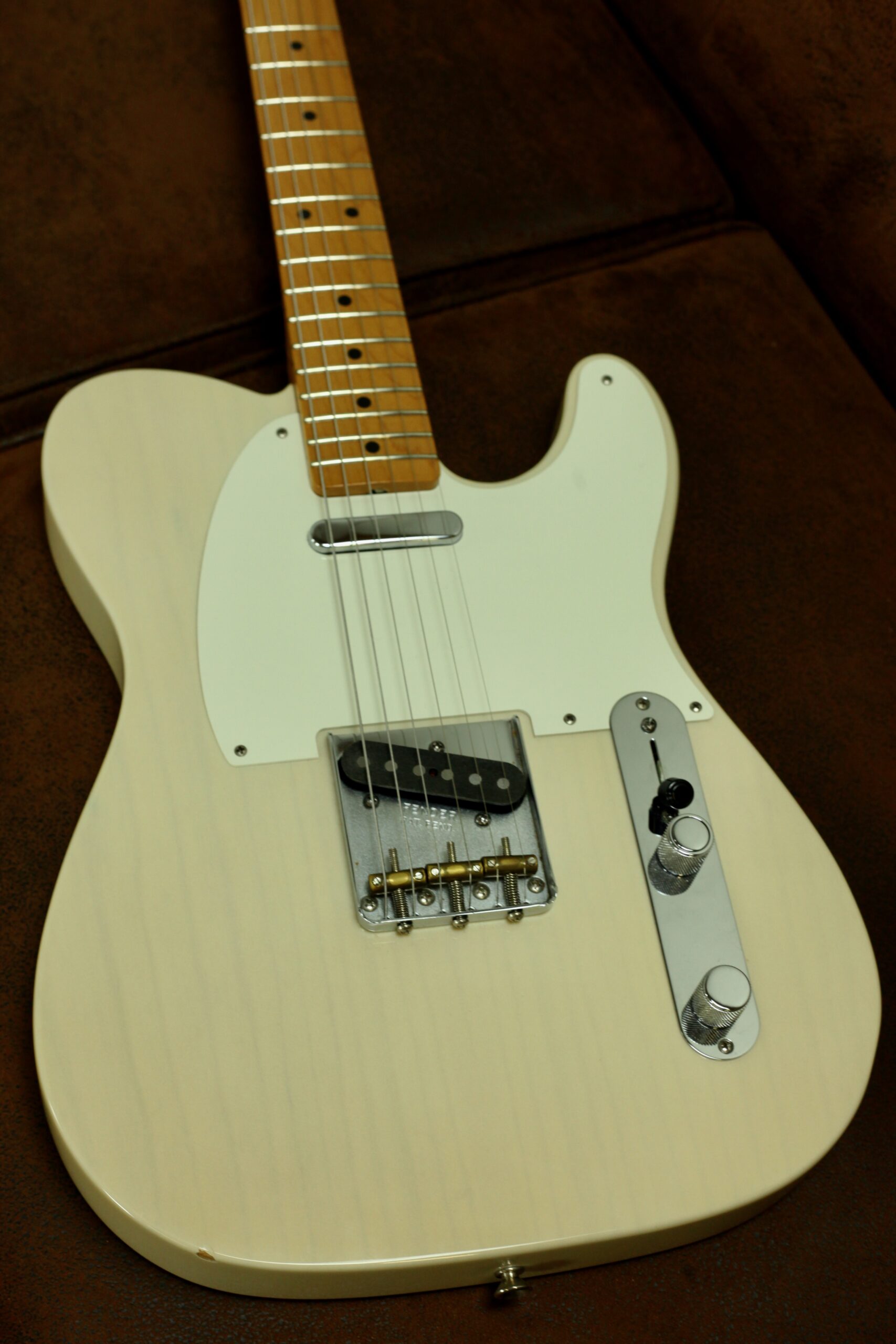 Fender Classic Player Baja Telecaster 2013 | Blonde